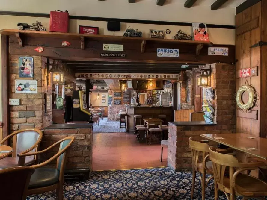 Dining area, Lounge/Bar in The Olde Peculiar