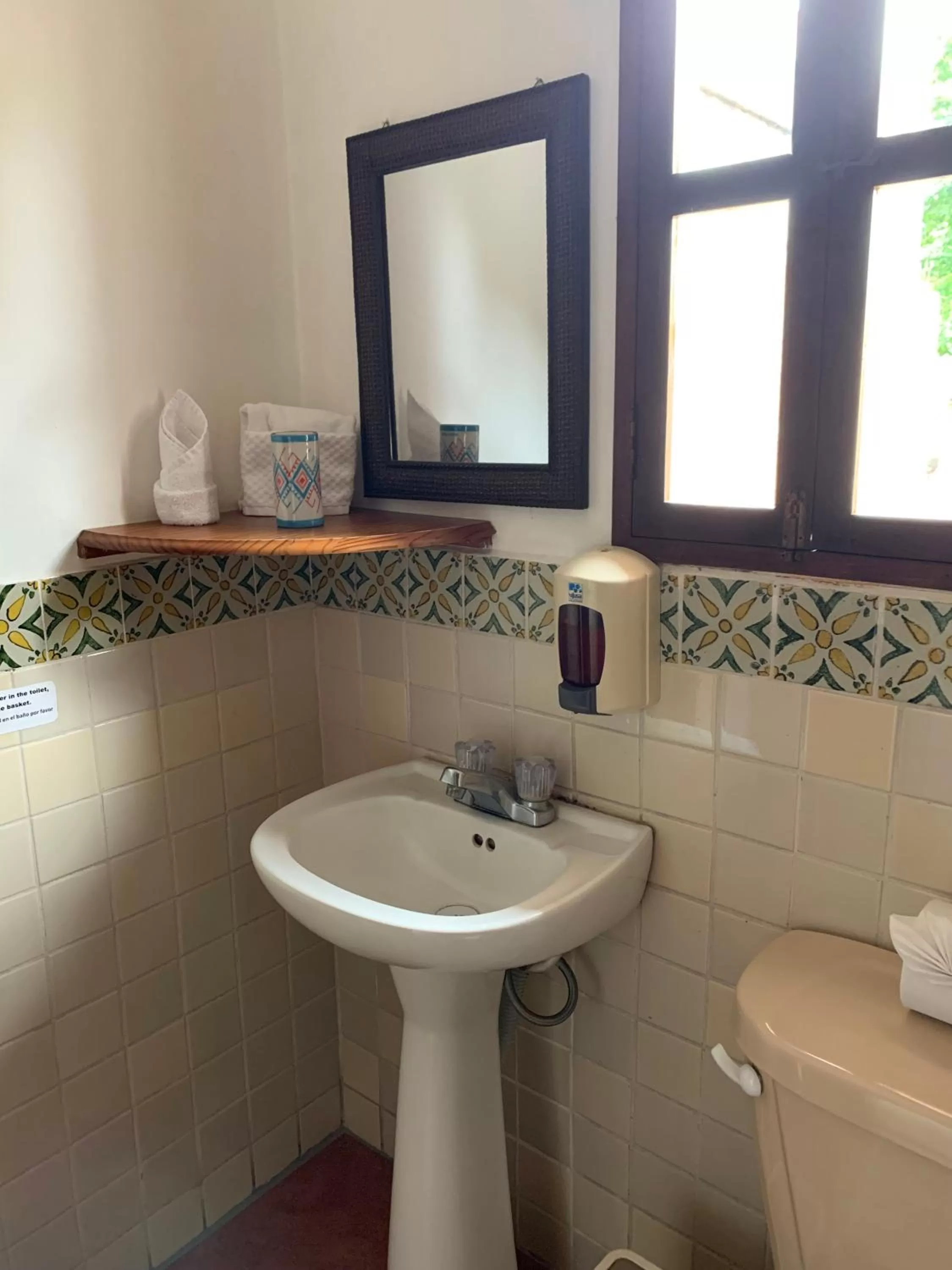 Twin Room with Bathroom in Hotel Casa Anturio