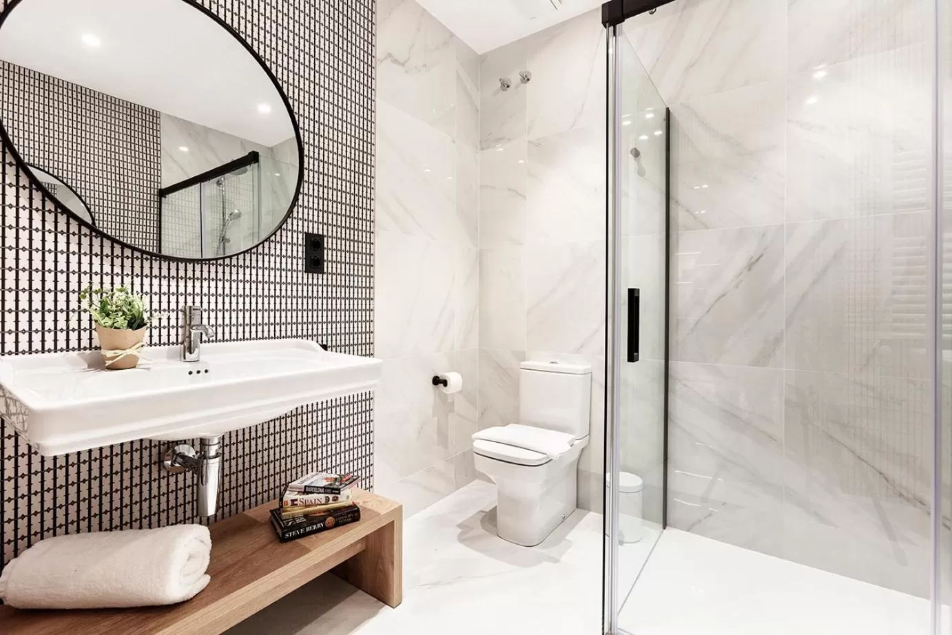 Shower in Weflating City Center