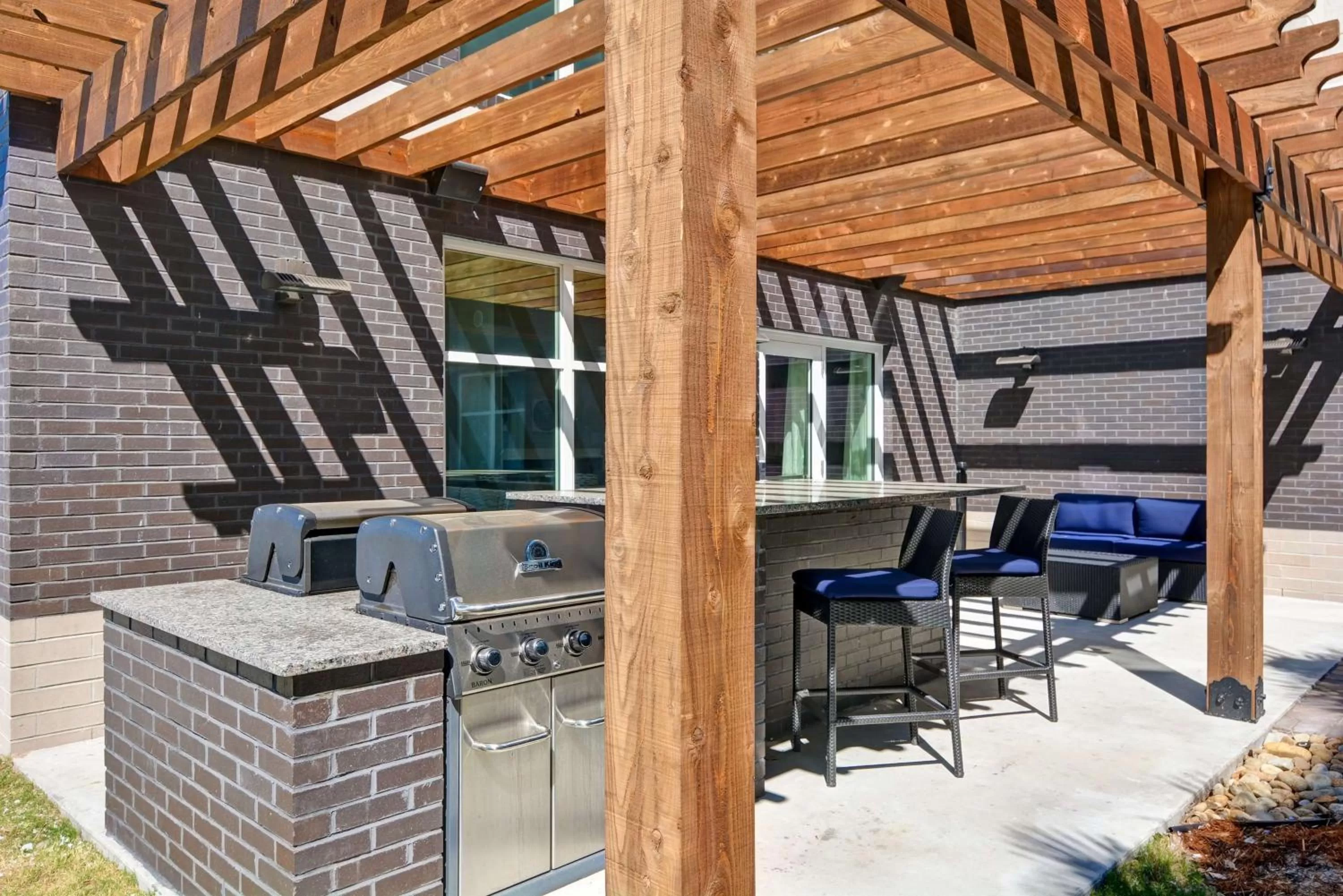 Property building in Homewood Suites by Hilton New Orleans Westbank