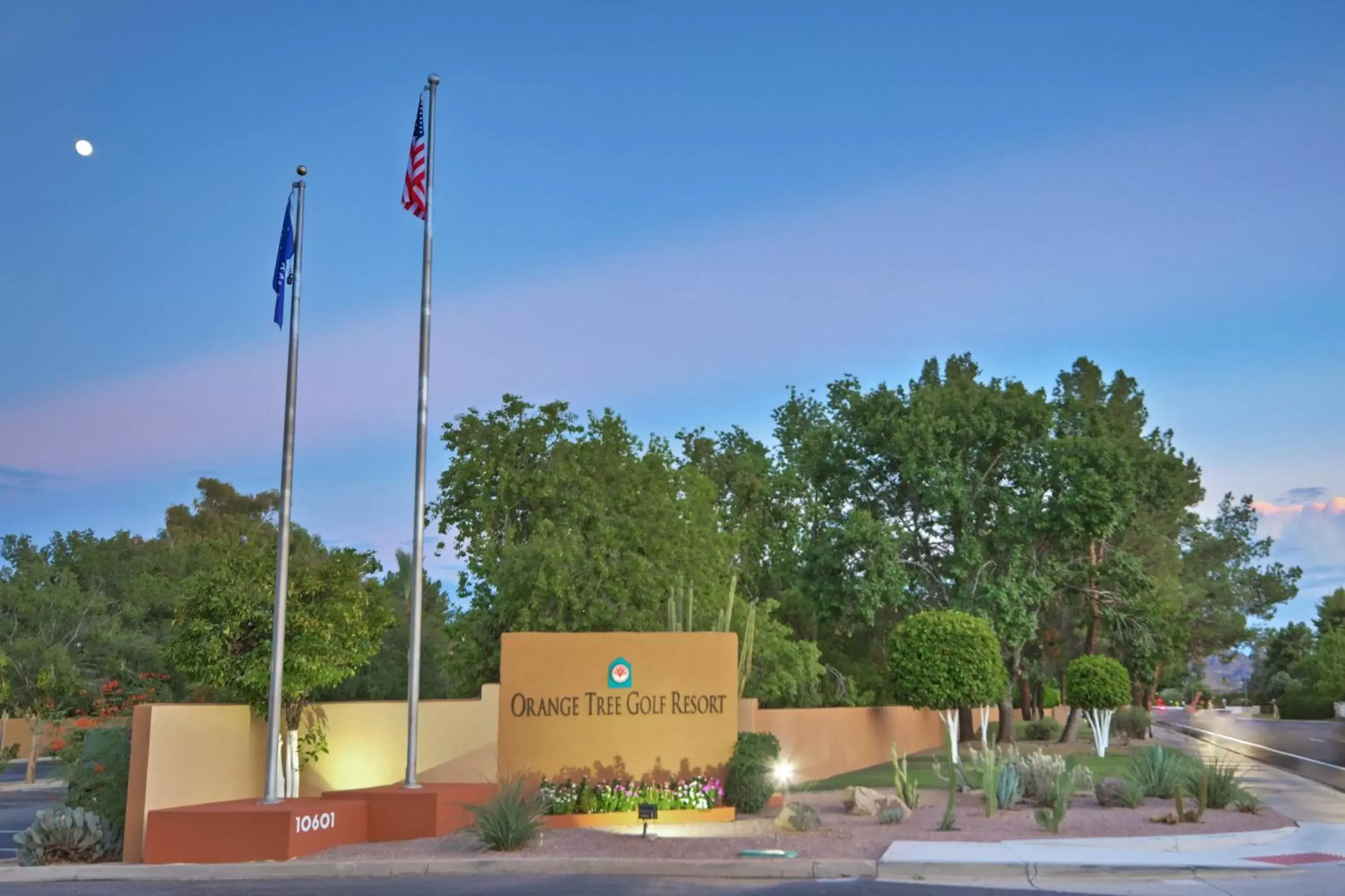 Facade/entrance in Orange Tree Resort