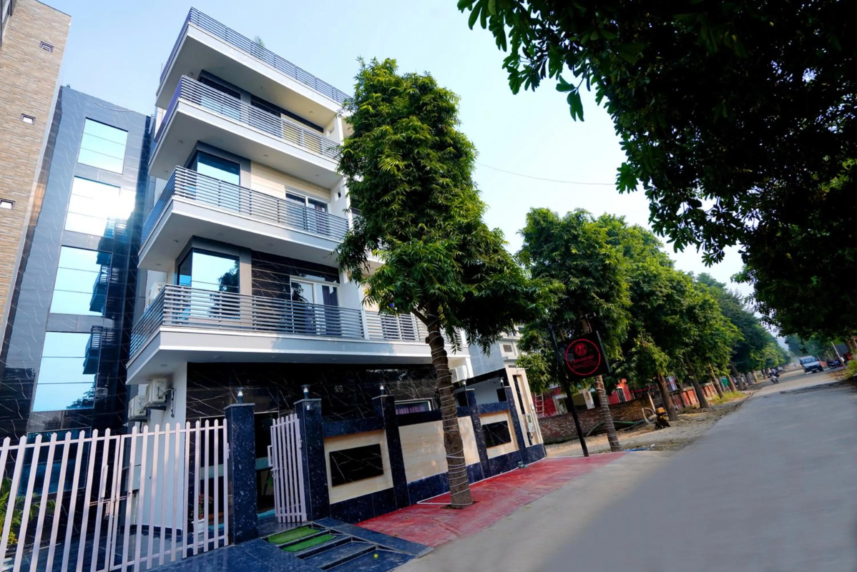 Property building in ExpoMart Inn