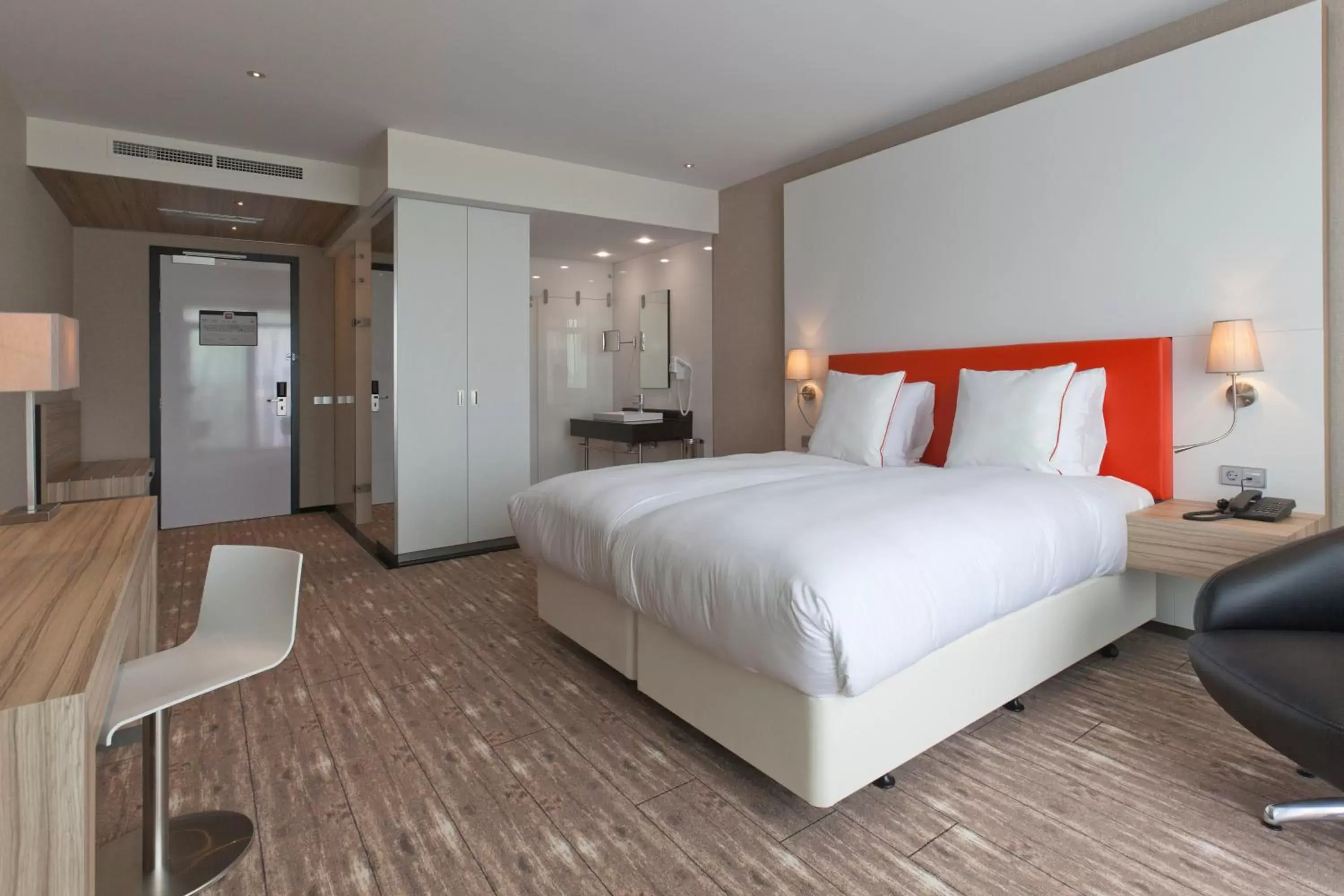 Bedroom, Bed in Van der Valk Hotel A4 Schiphol