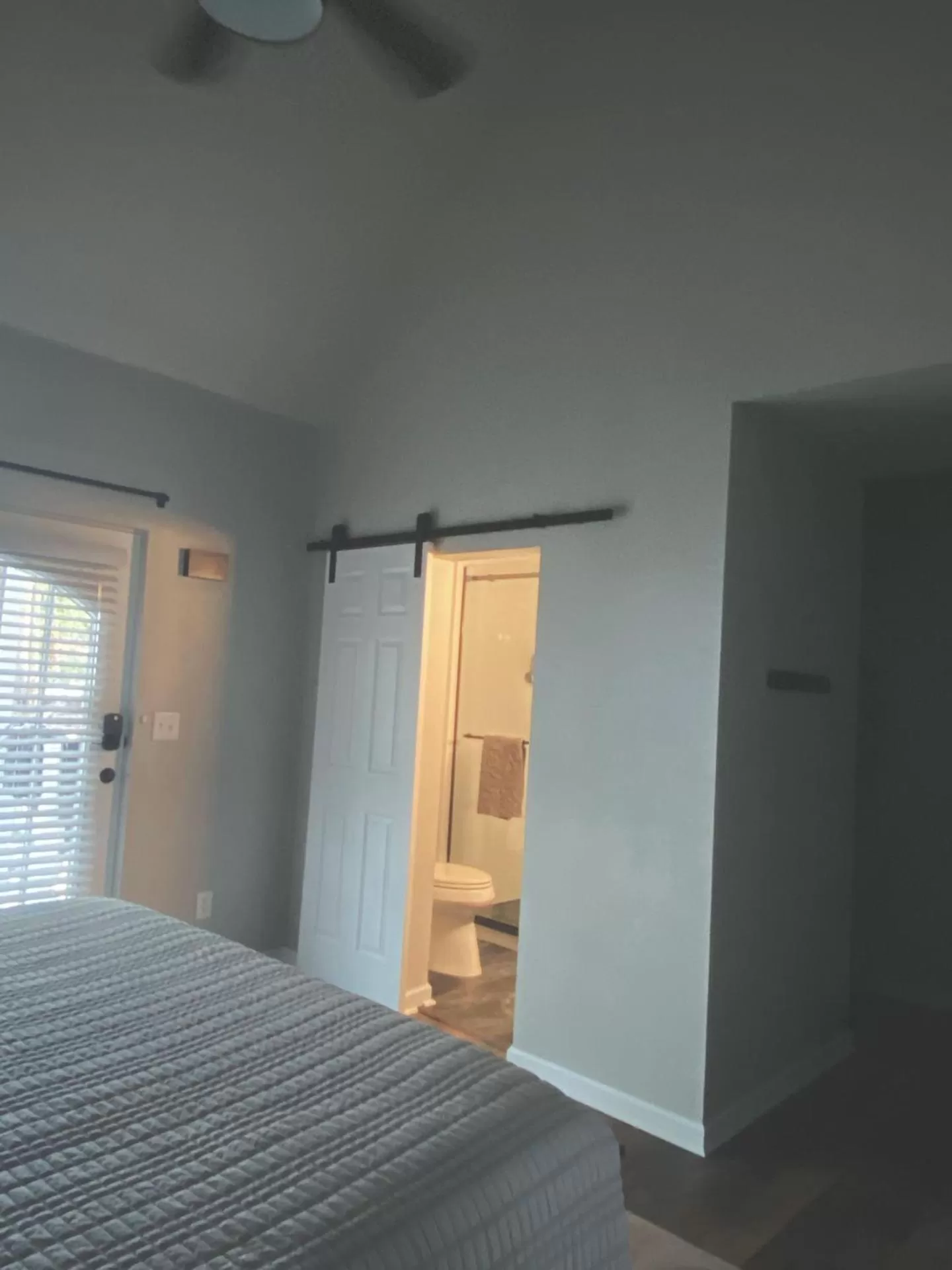 Bathroom, Bed in Winter Park Chateau