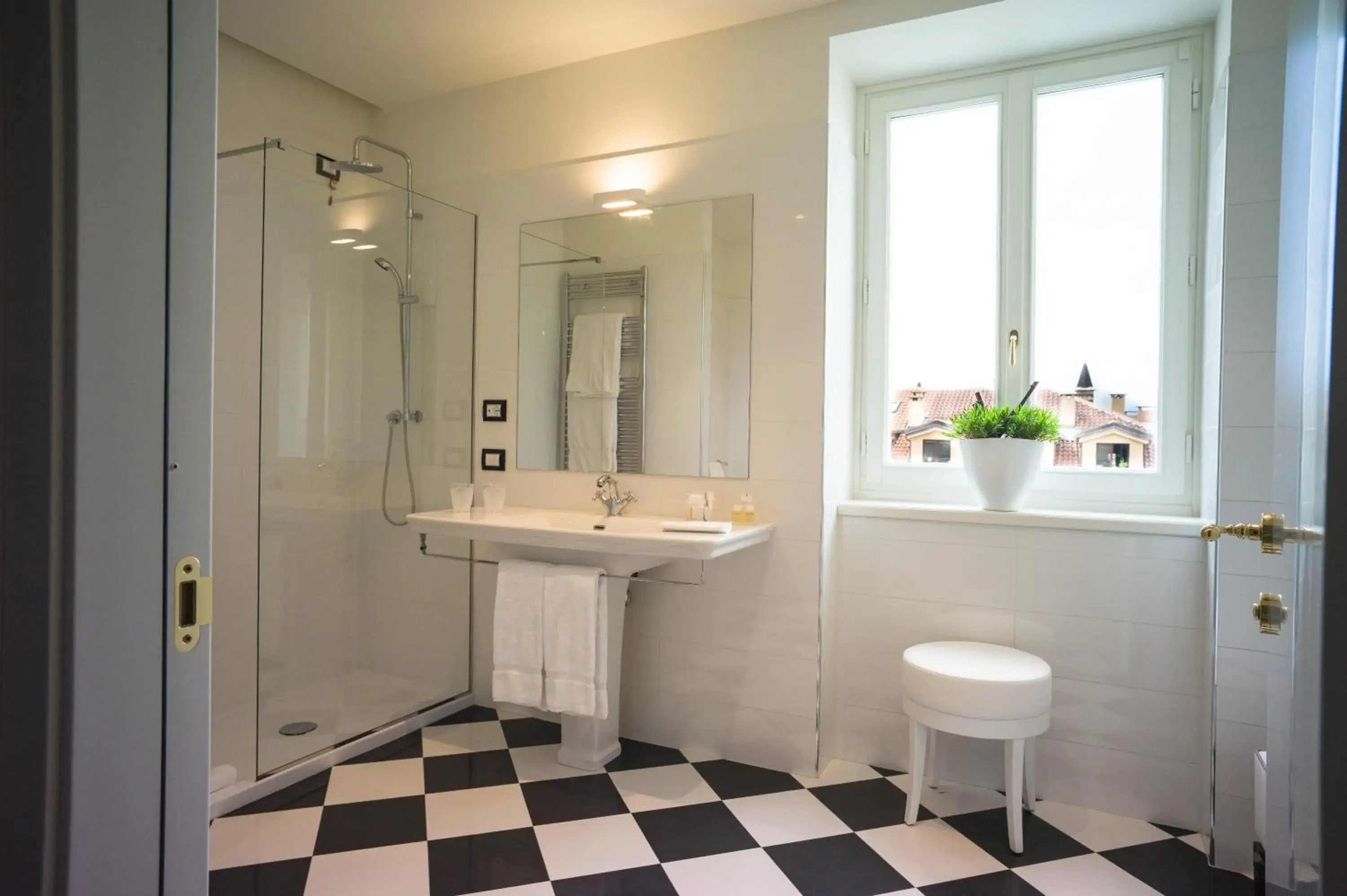 Bathroom in Turin Palace Hotel