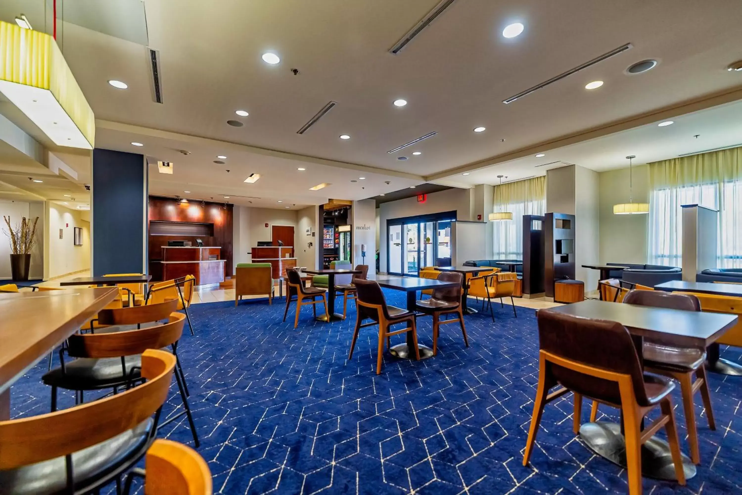 Lobby or reception in Courtyard Biloxi North/D'Iberville