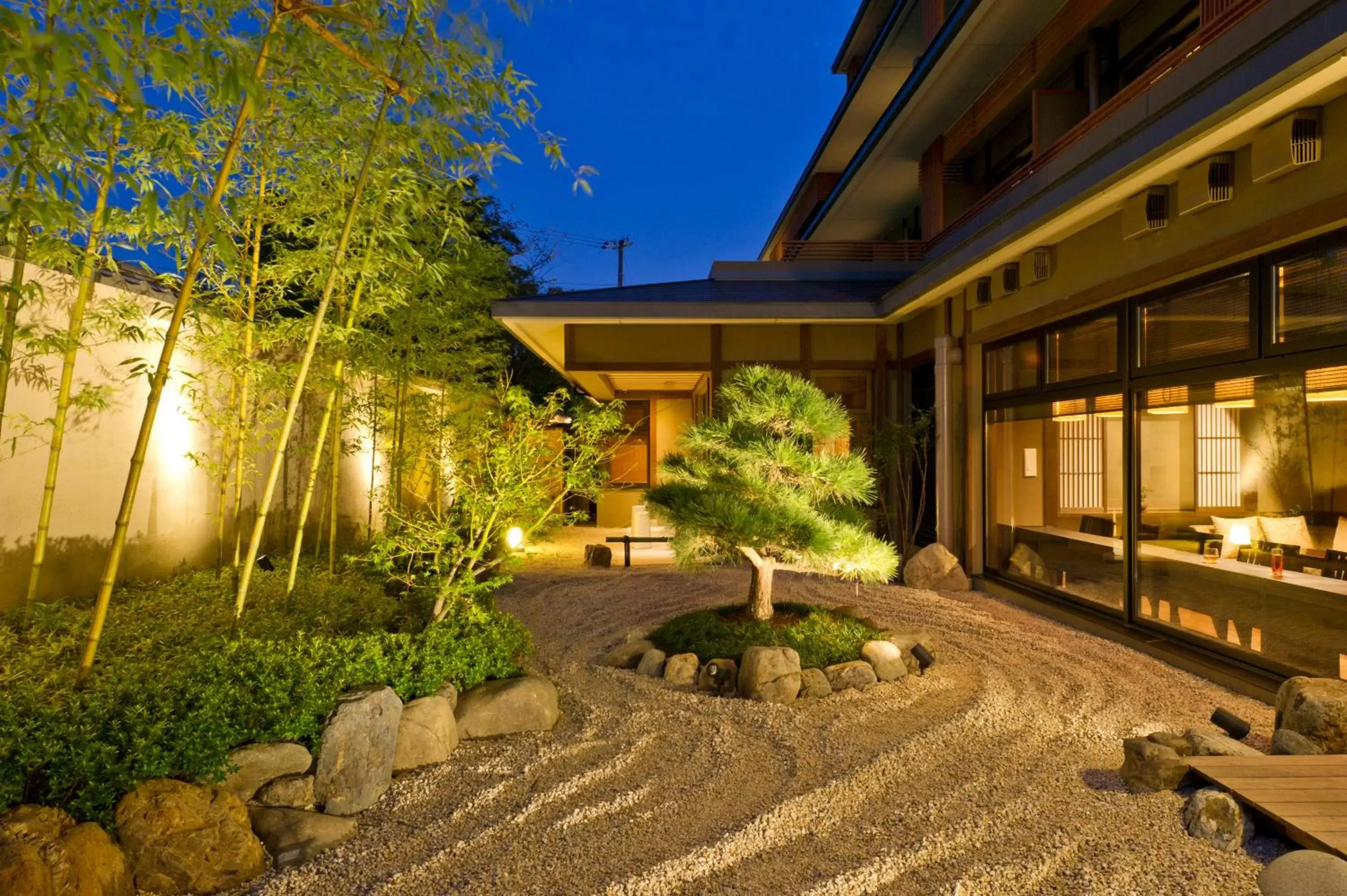 Garden view in Kadensho, Arashiyama Onsen, Kyoto - Kyoritsu Resort