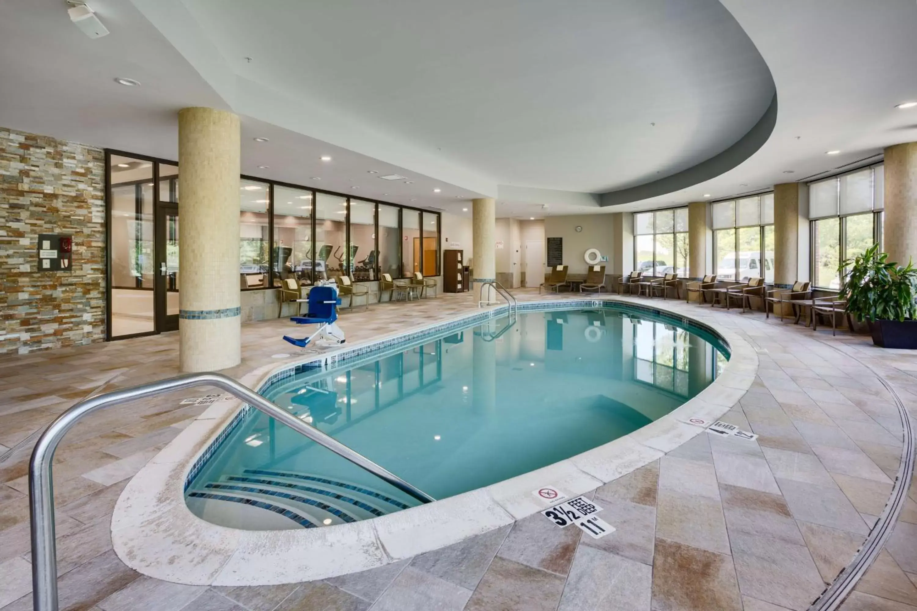 Swimming Pool in Hyatt House Hartford North/Windsor