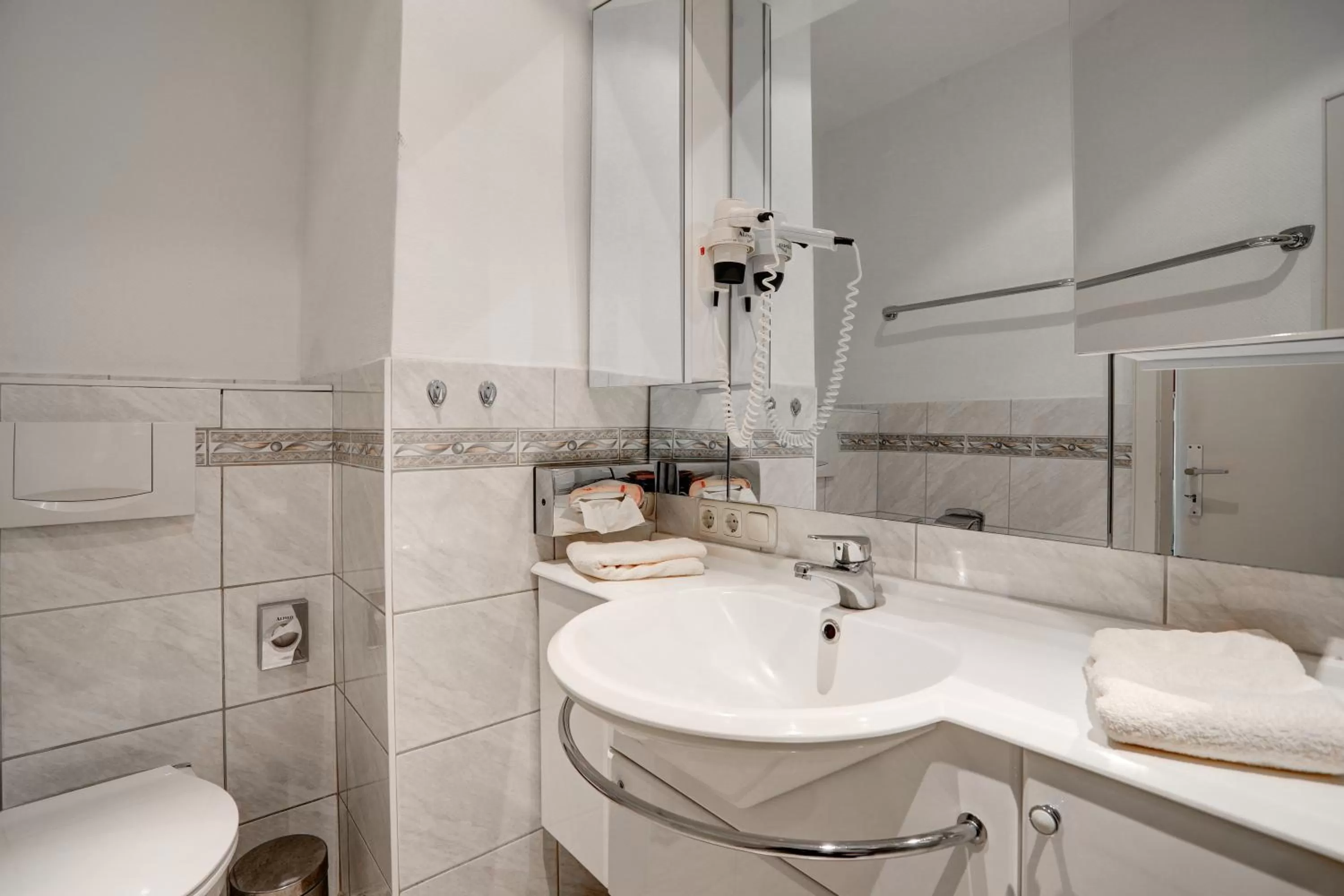 Toilet in Stössels Hotel