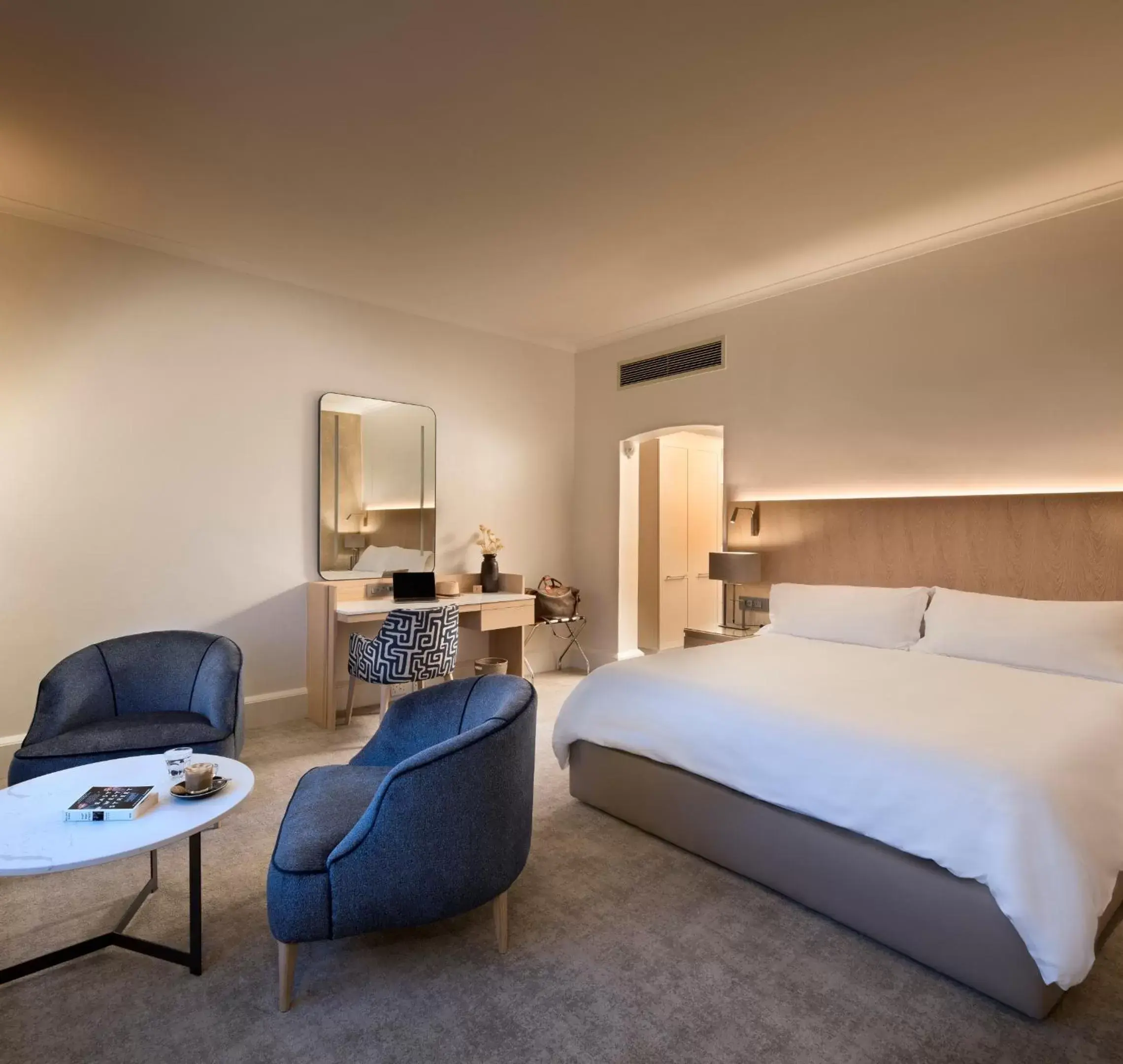 Bedroom in Victoria & Alfred Hotel by NEWMARK