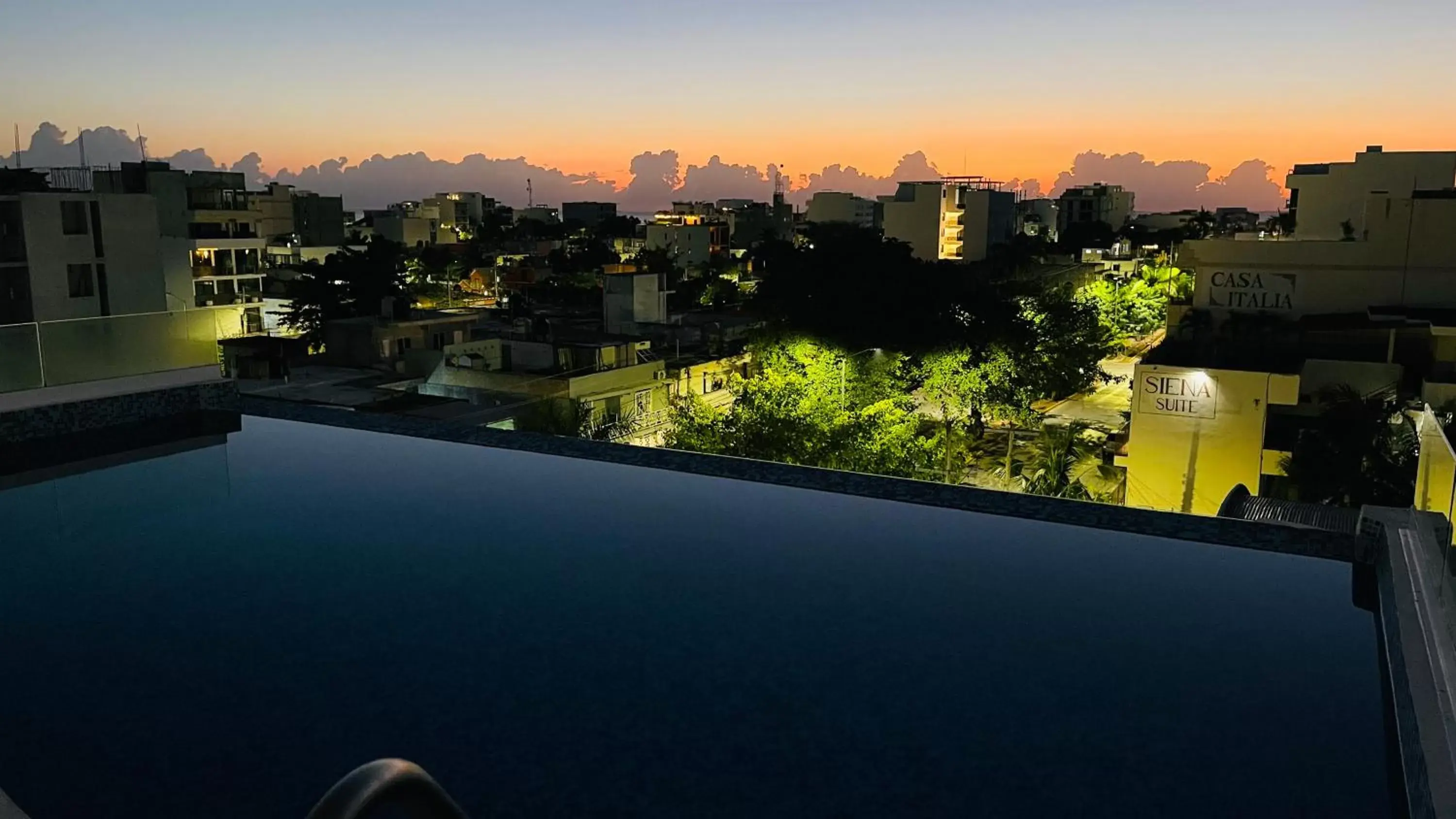 Swimming pool in WINDAY HOTEL - Cerca 5a Avenida