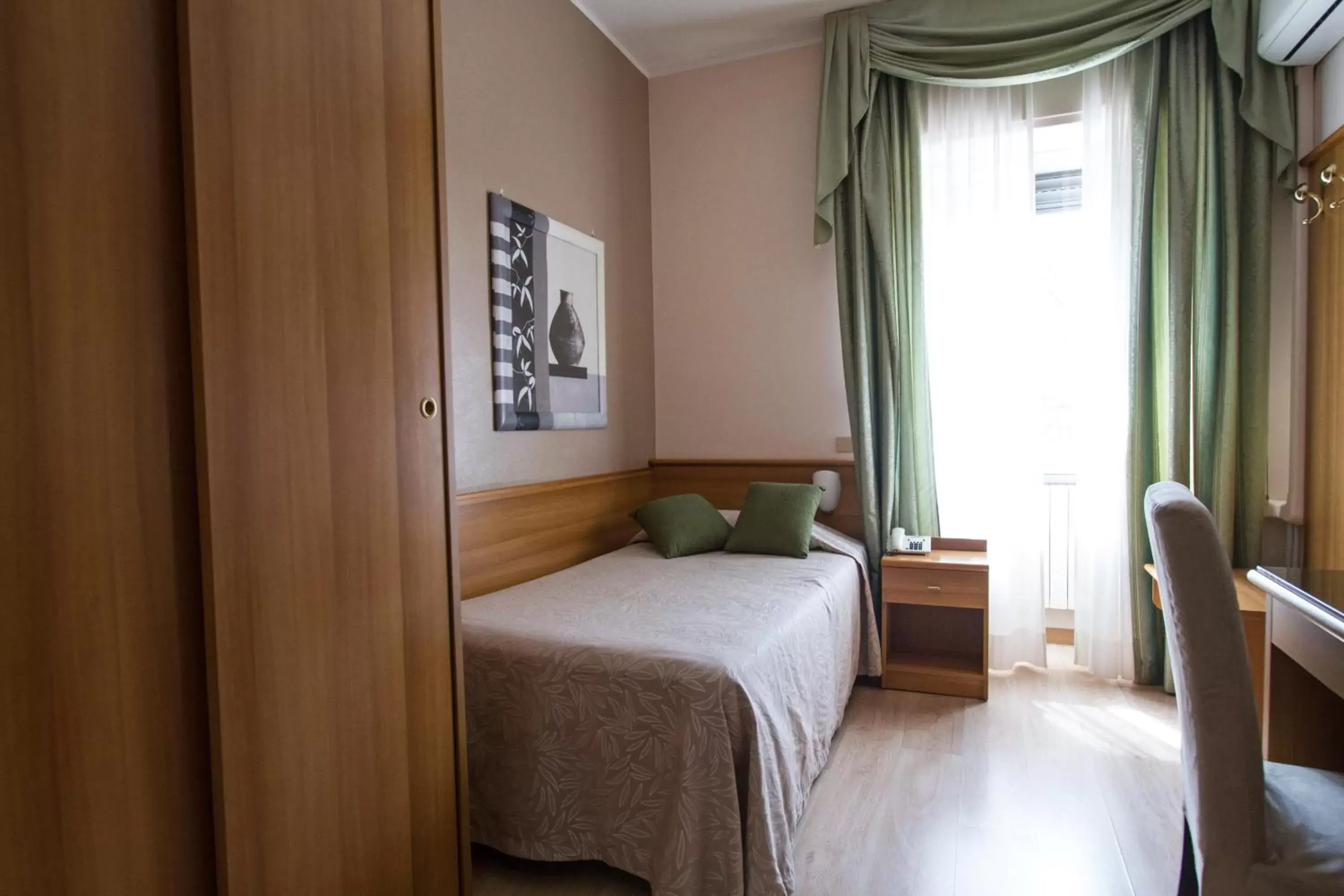 Bed in Hotel Adriano Bed in Hotel Adriano