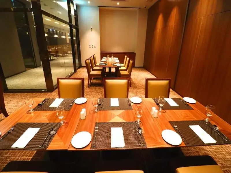 Restaurant/Places to Eat in Stanford Hotel Myeongdong