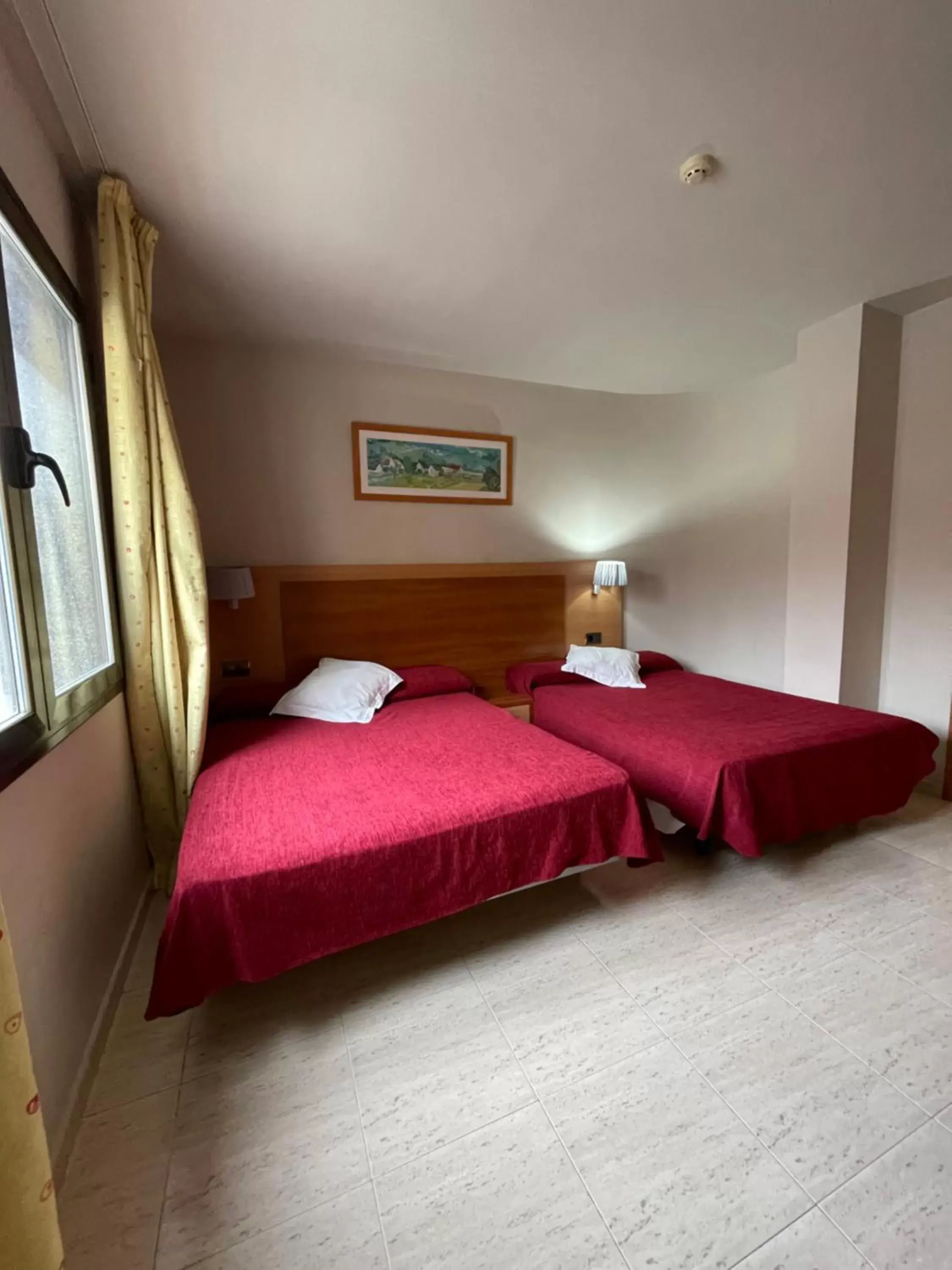 Bed in Hotel Sant Celoni