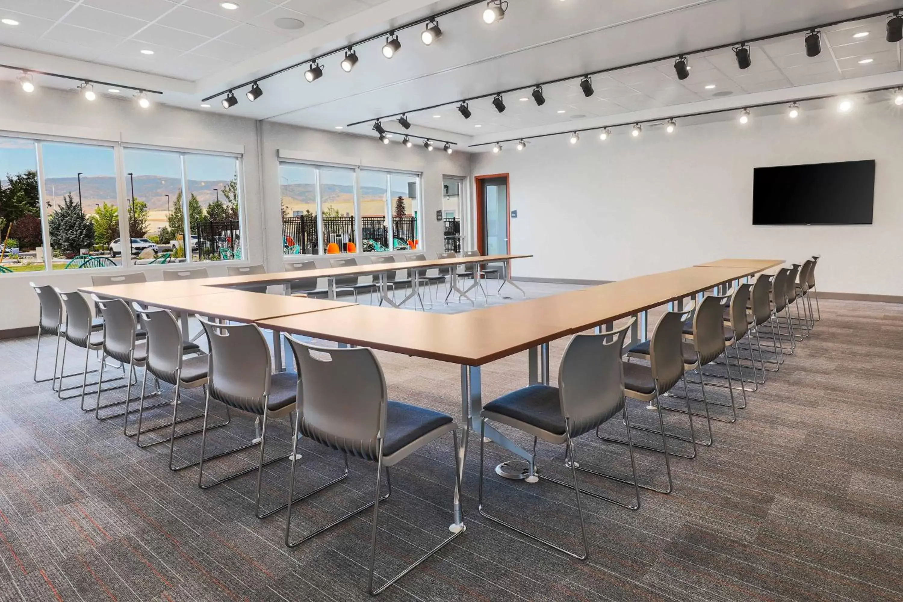 Meeting/conference room in Aloft by Marriott Reno Tahoe International Airport