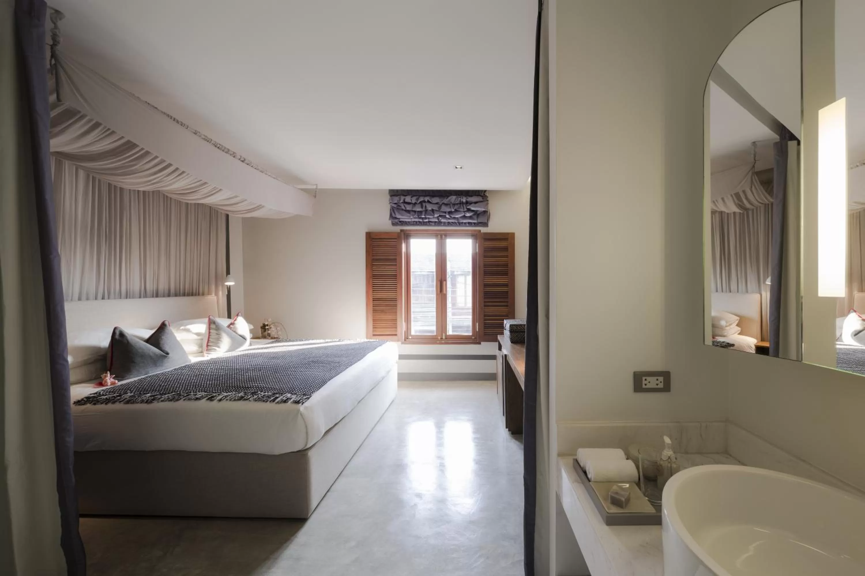 Bed in Sala Lanna Chiang Mai