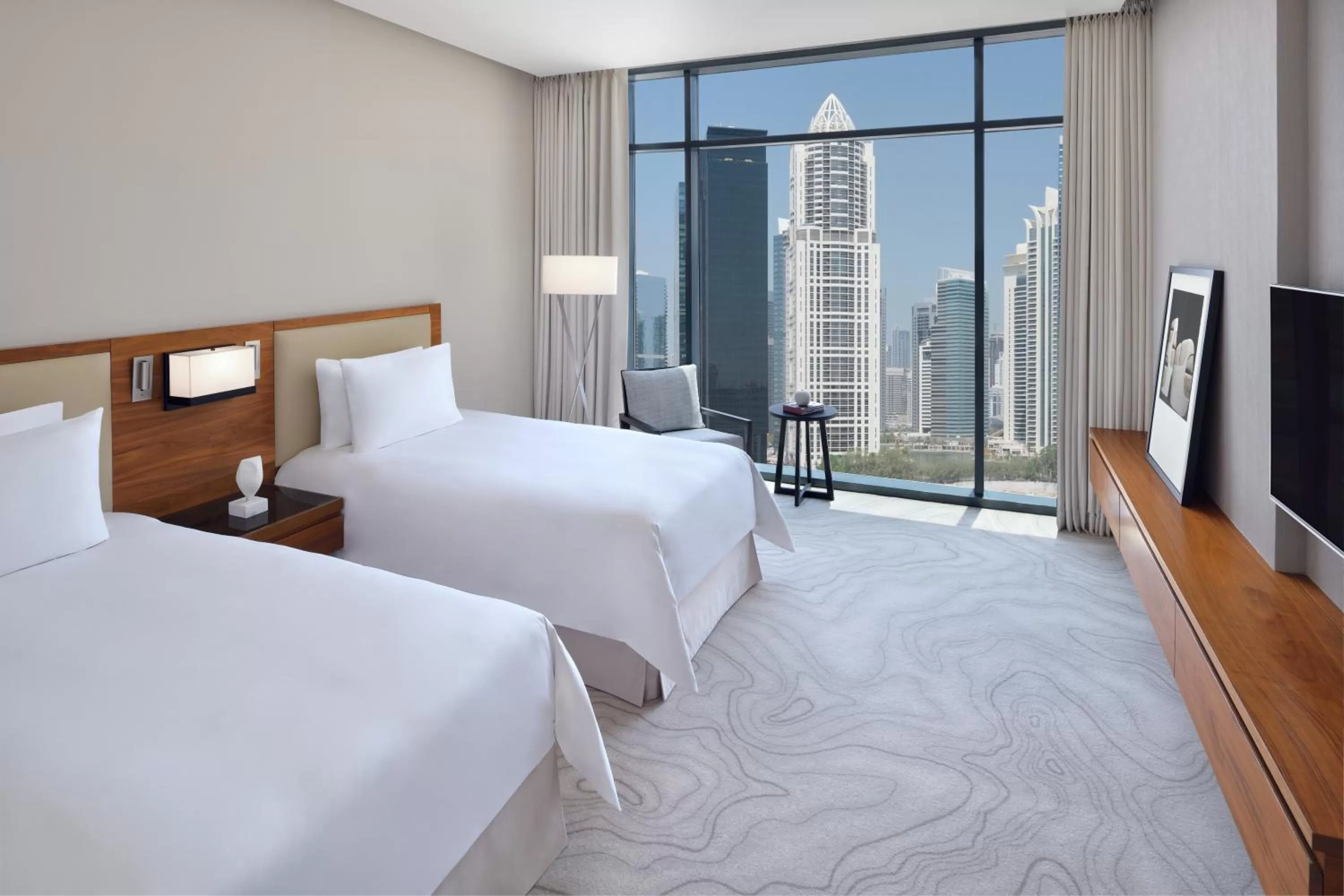 Photo of the whole room, Bed in Vida Emirates Hills