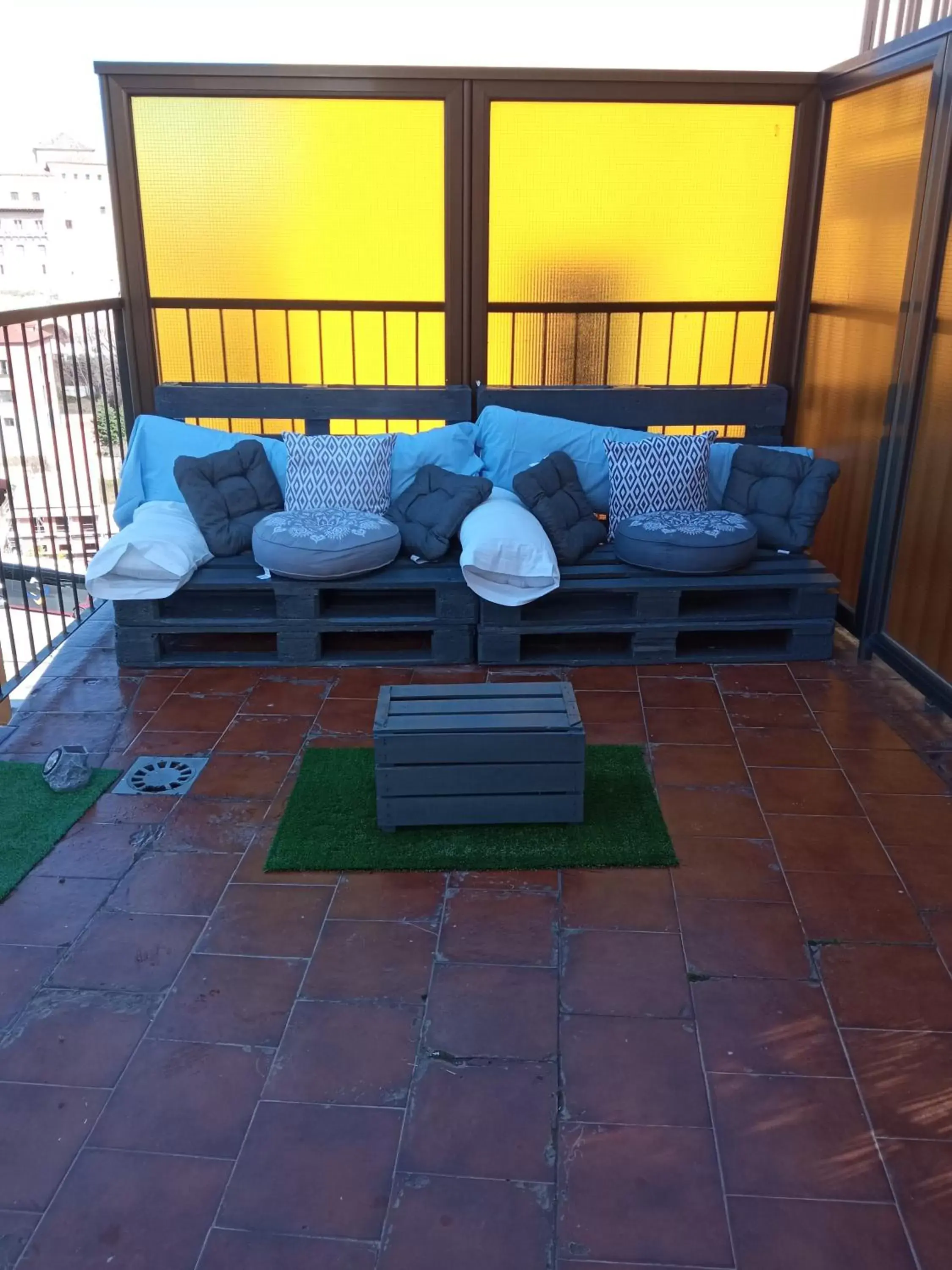 Balcony/Terrace, Seating Area in Hotel ELE Acueducto