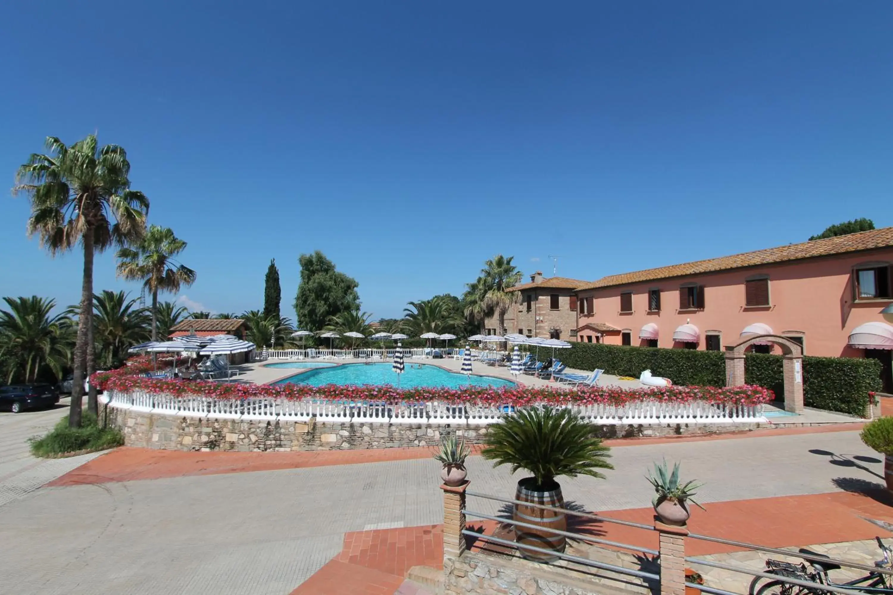 Pool View in Agrihotel Elisabetta