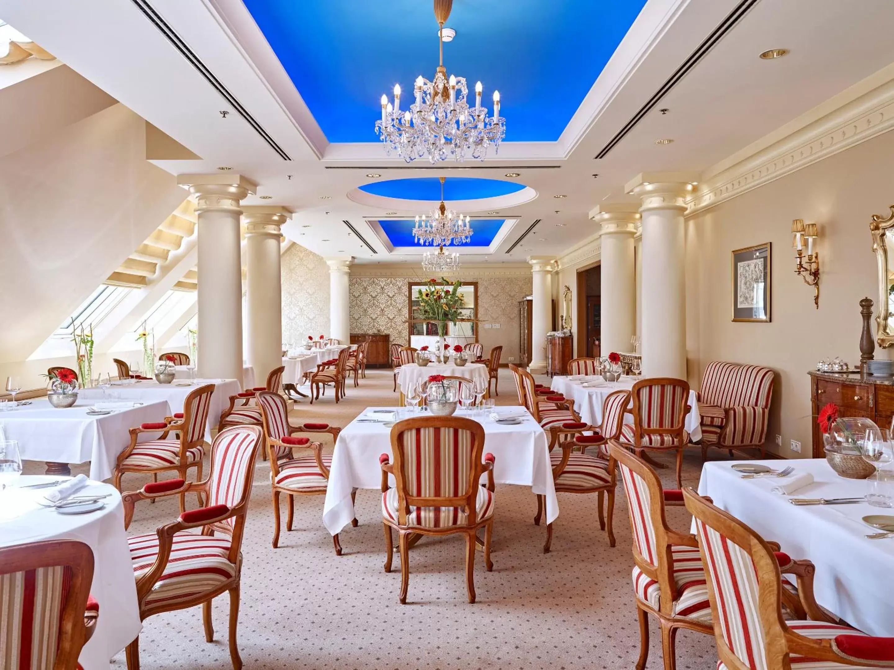 Restaurant/places to eat in Grand Hotel Wien Restaurant/places to eat in Grand Hotel Wien