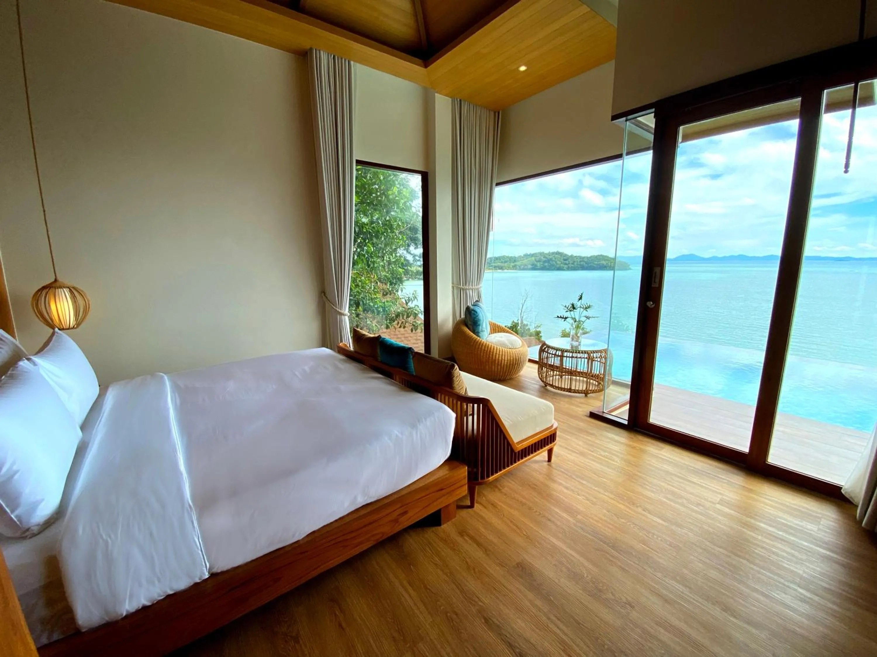 Bedroom, Bed in SINAE Phuket Luxury Hotel