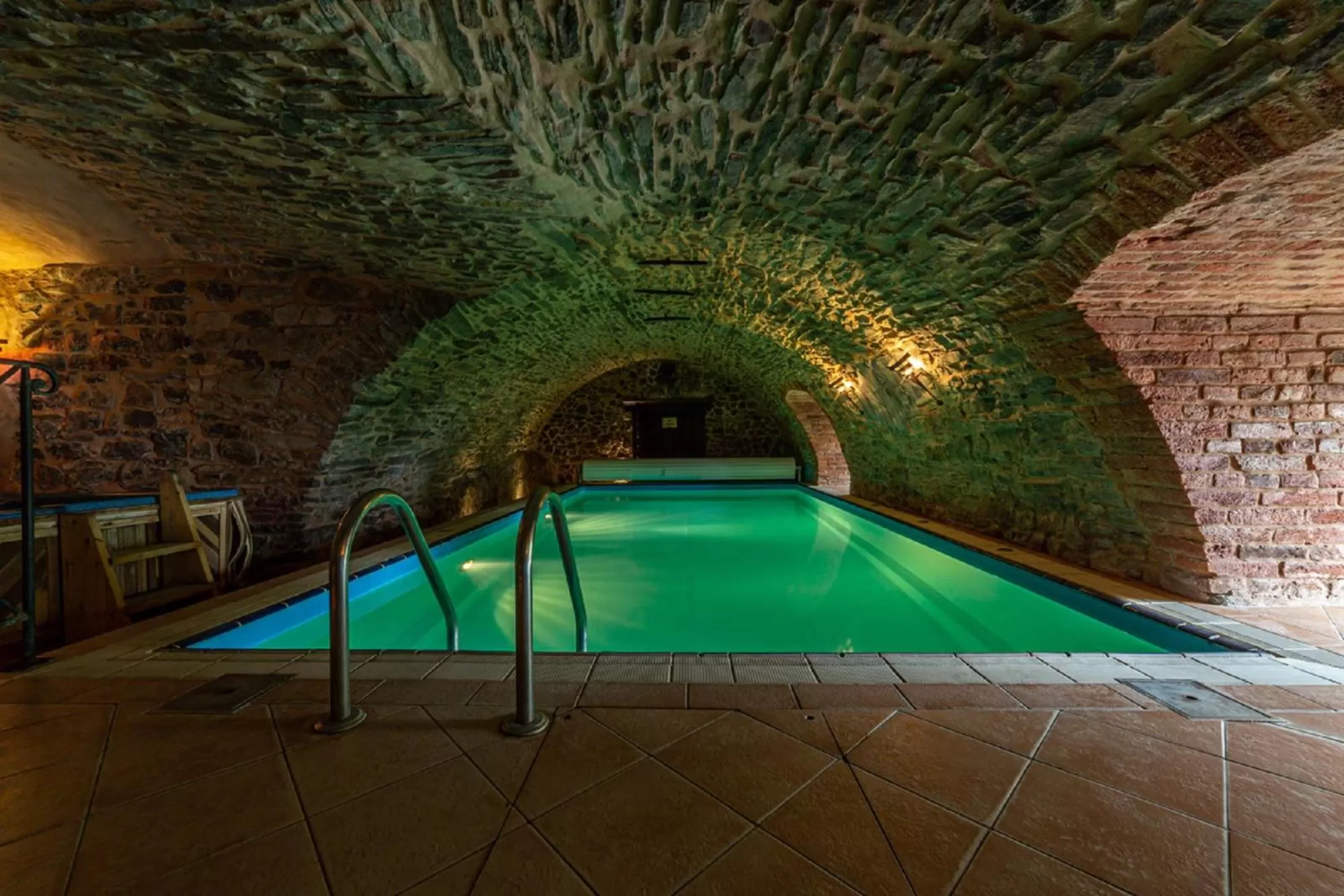 Swimming pool in Chateau Zbiroh