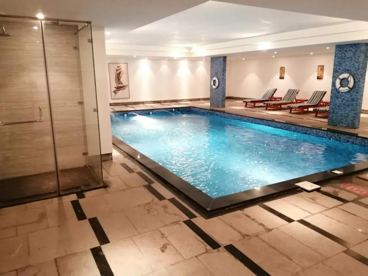 Swimming pool in Aber Al Sahafa Swimming pool in Aber Al Sahafa