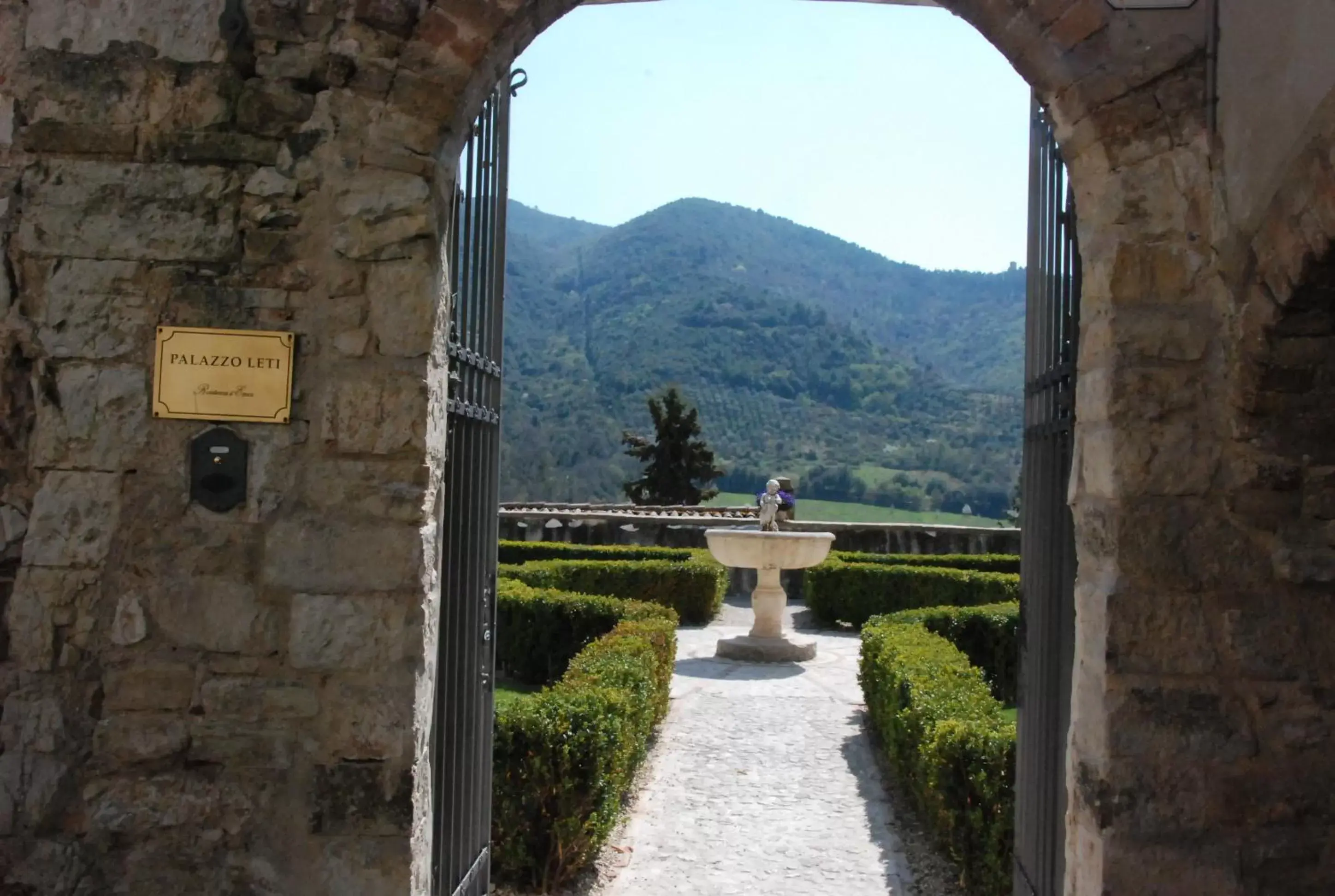 Garden, Mountain View in Palazzo Leti Residenza d'Epoca