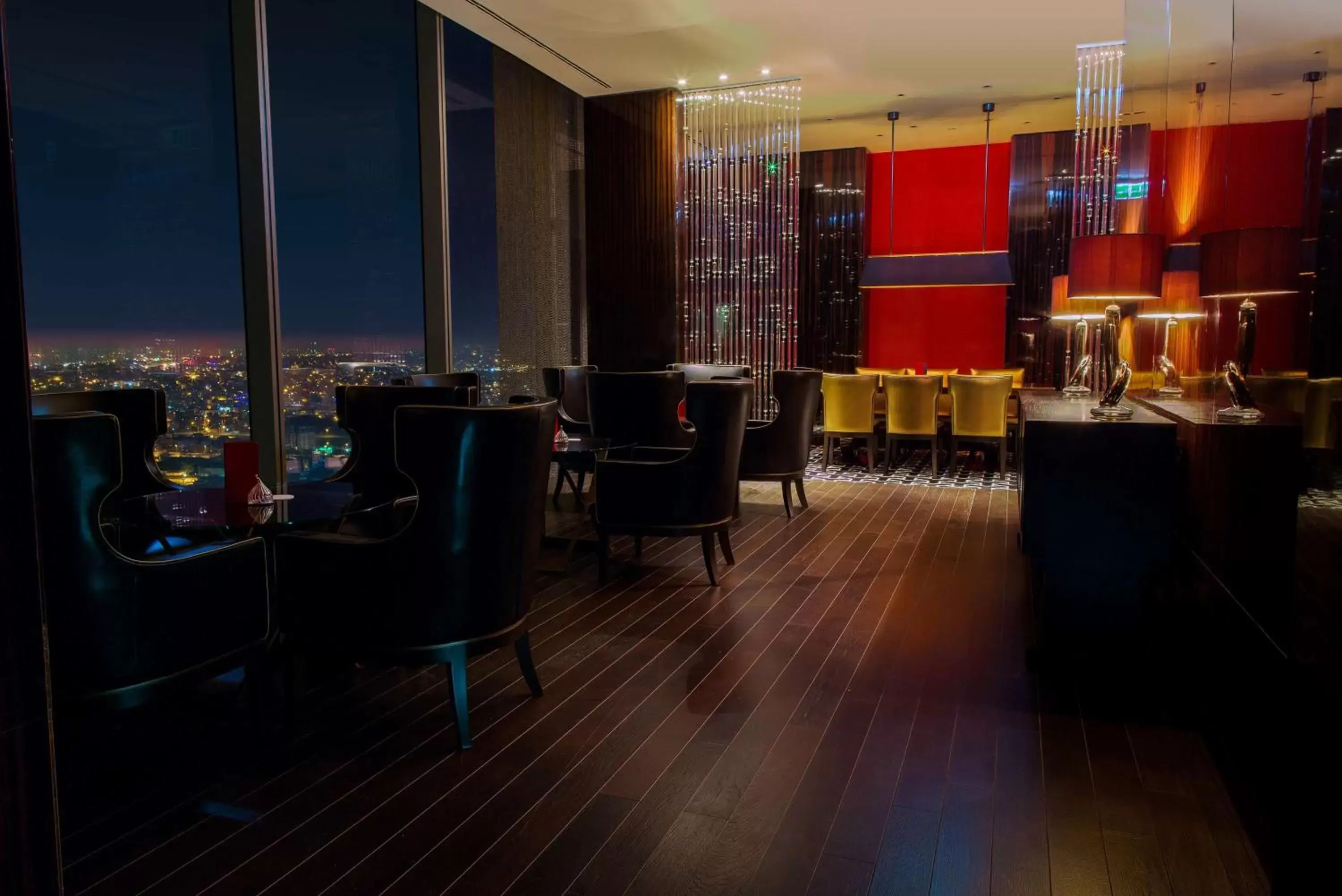 Lounge or bar, Restaurant/Places to Eat in Hilton Istanbul Bomonti