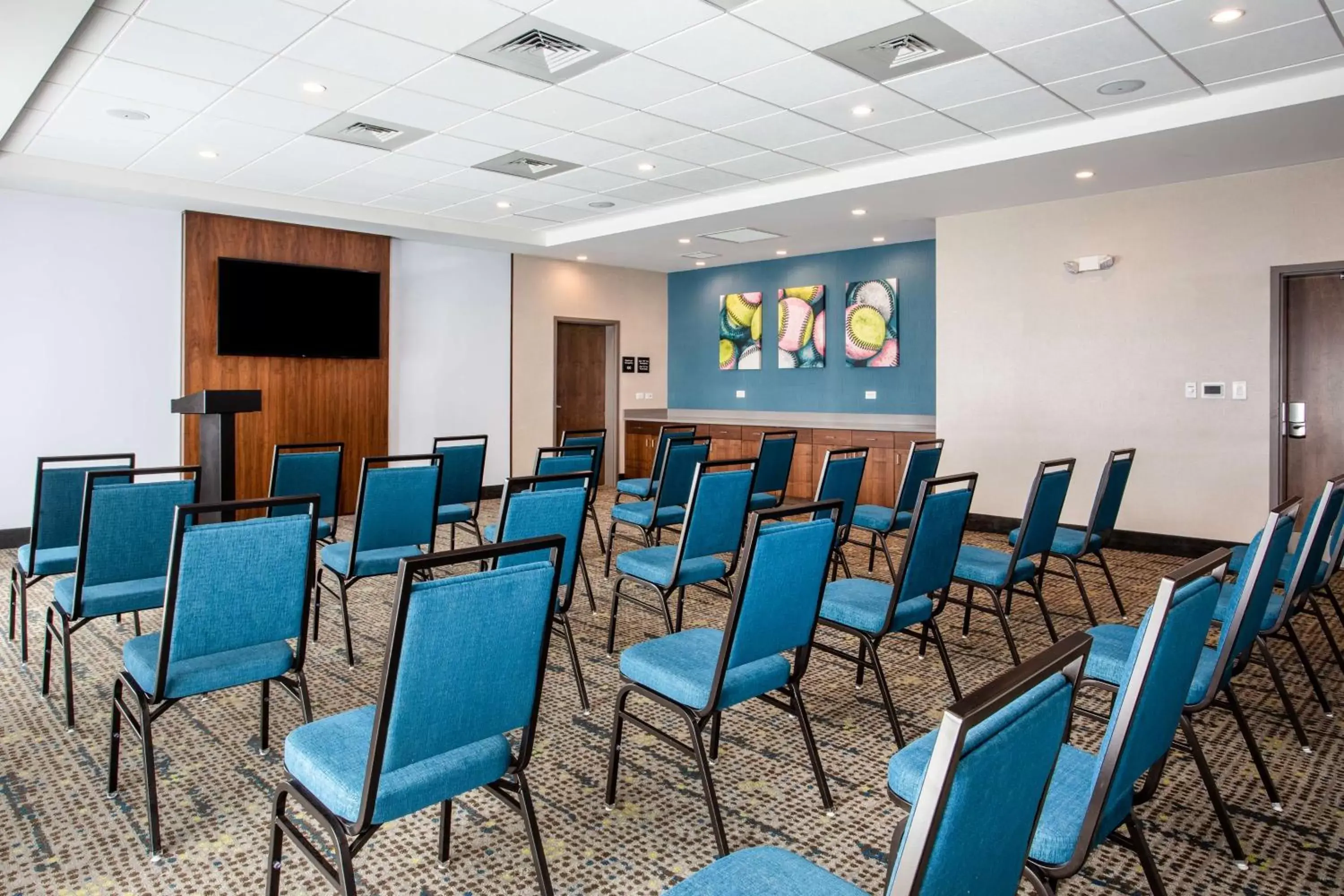 Meeting/conference room in Hampton Inn & Suites North Port, Fl