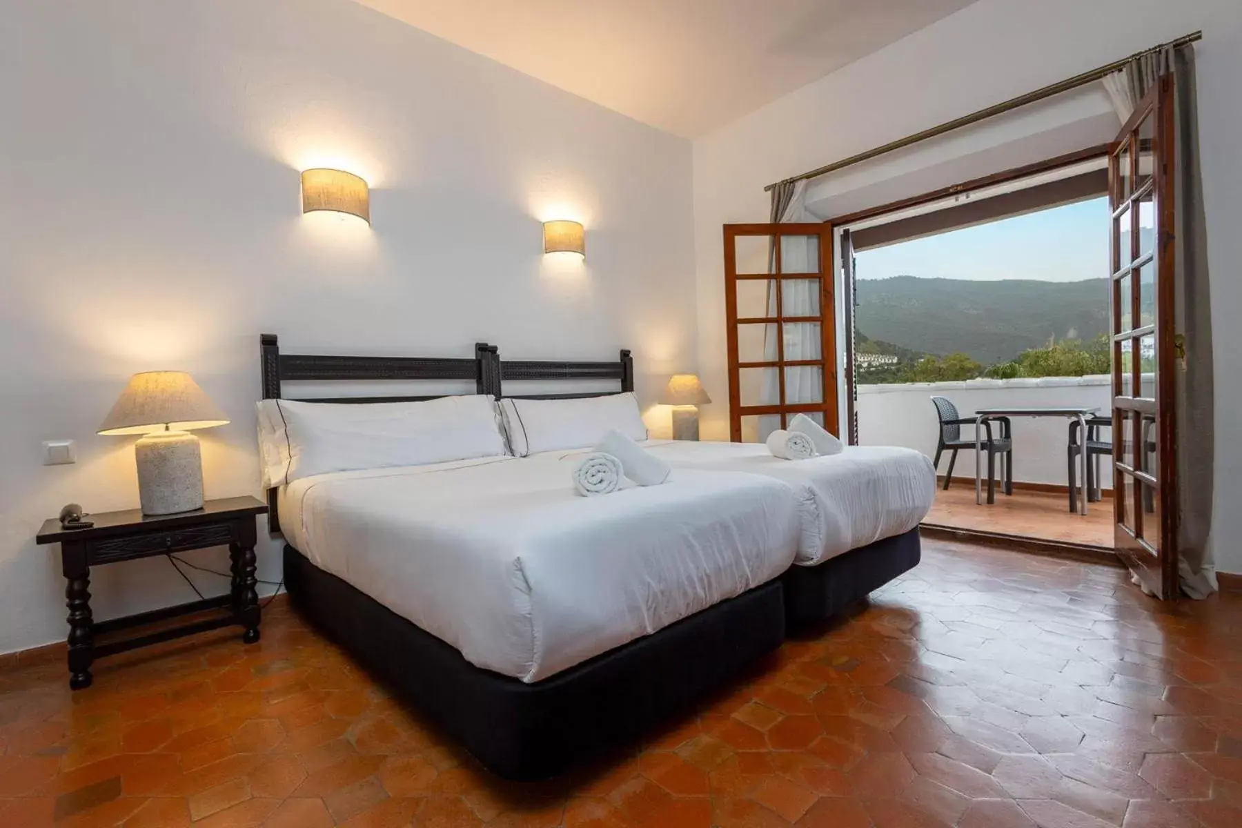 Bedroom, Bed in Tugasa Las Truchas