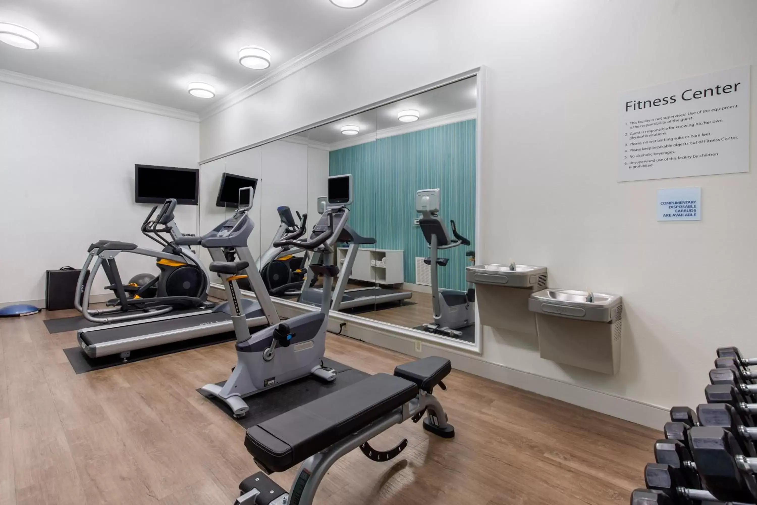 Fitness centre/facilities, Fitness Center/Facilities in Holiday Inn Express Houston-Alvin, an IHG Hotel