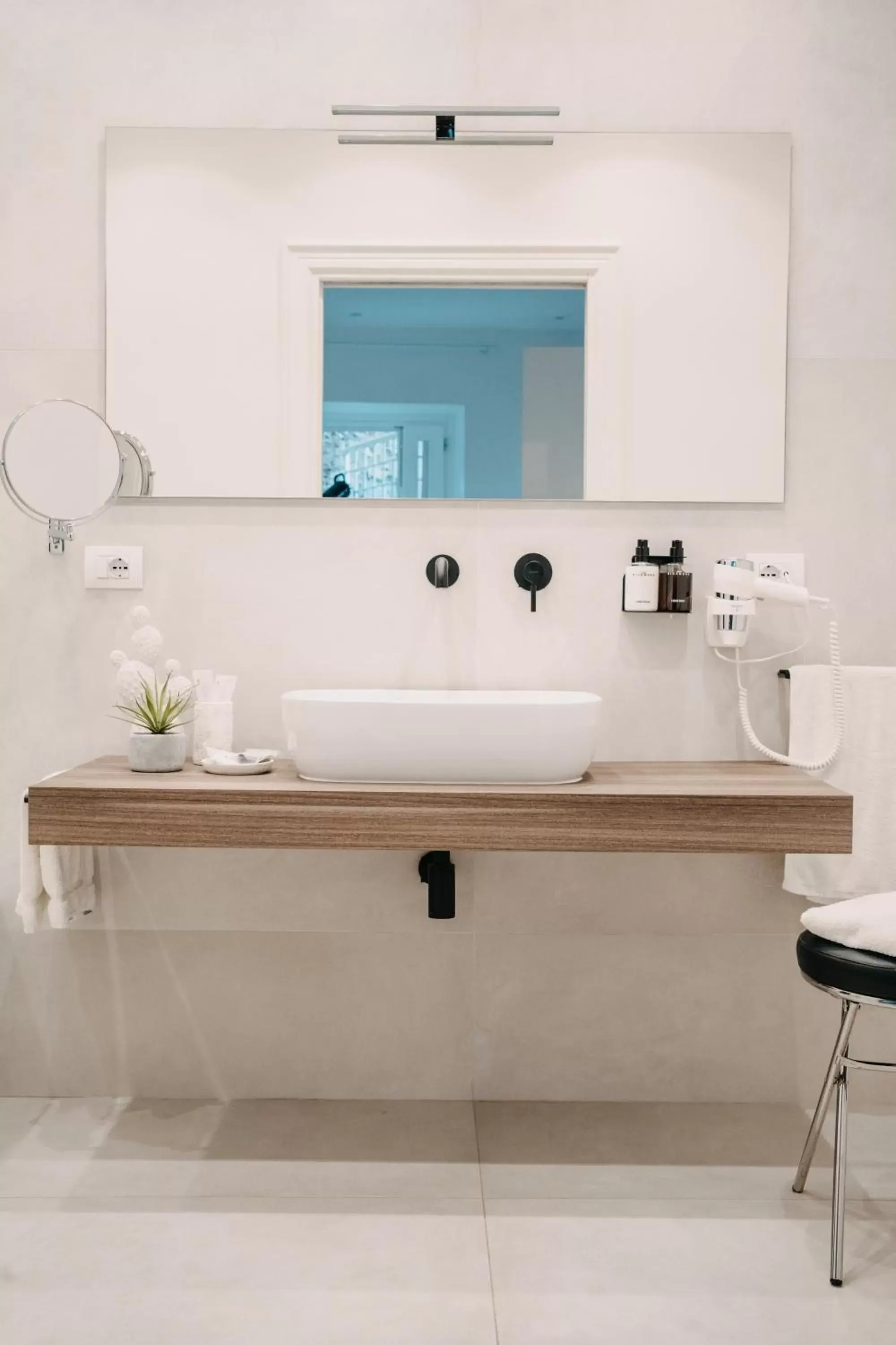 Bathroom in Palazzo Natoli Boutique Hotel