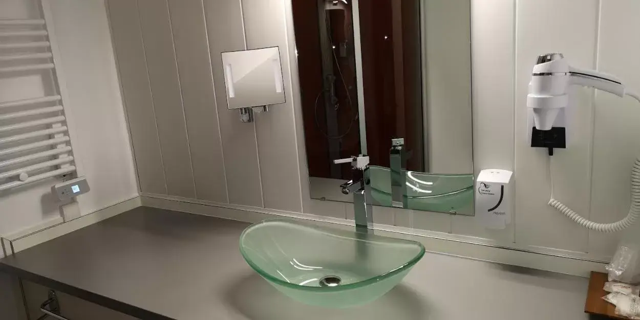Bathroom in Hotel du Cheval Blanc