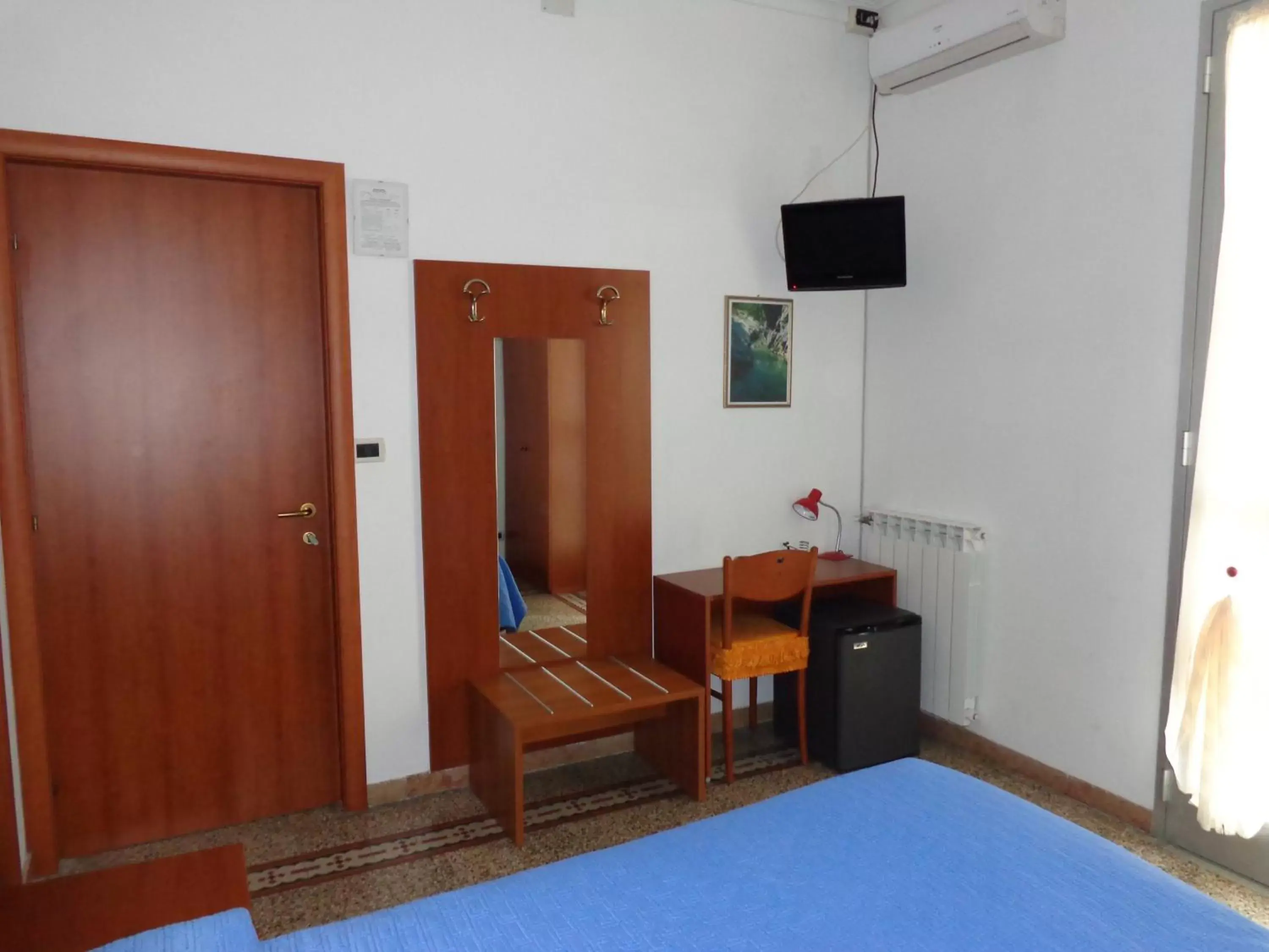 Double or Twin Room in Hotel Lora