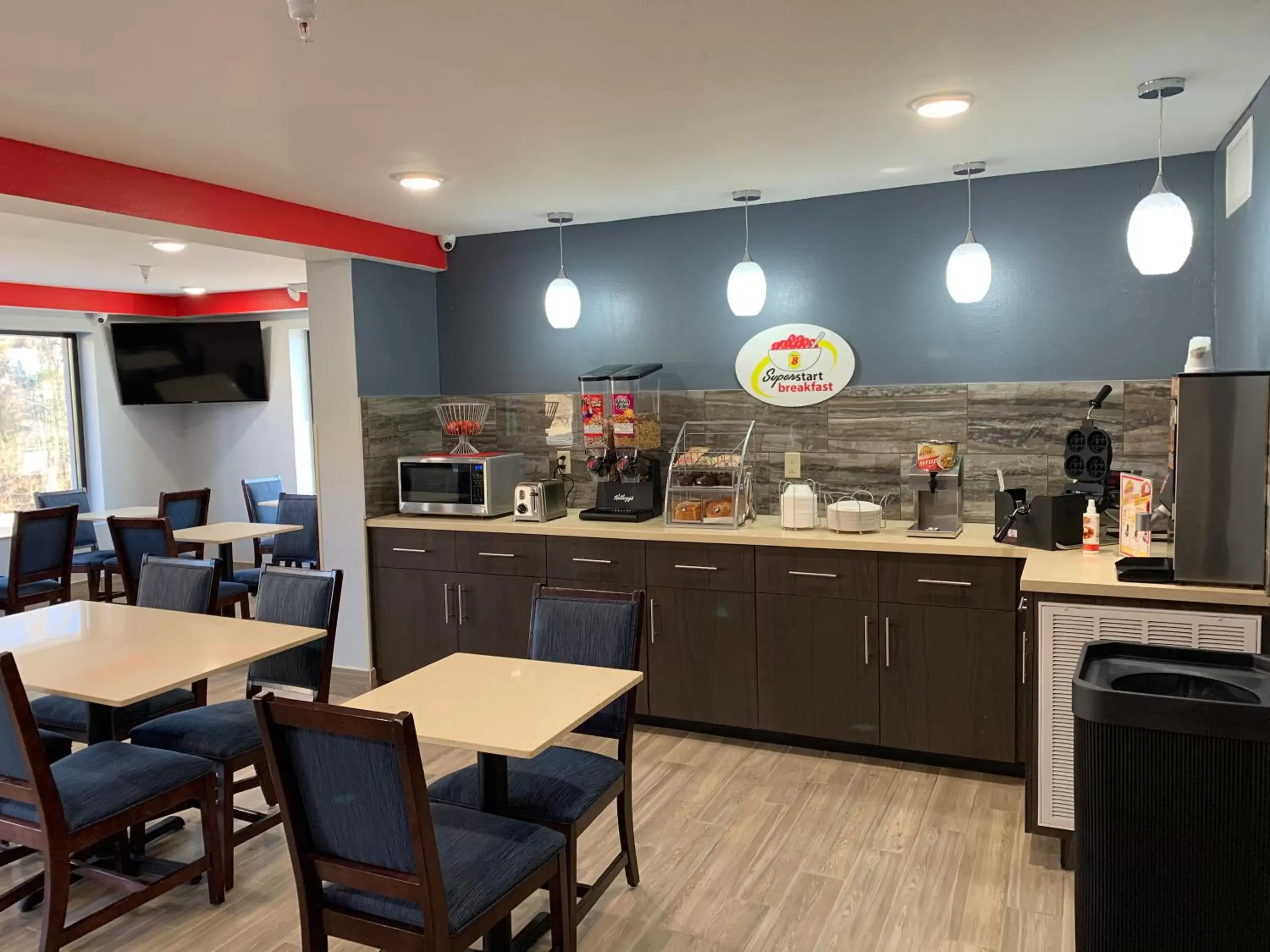 Continental breakfast, Restaurant/Places to Eat in Super 8 by Wyndham Cookeville, TN