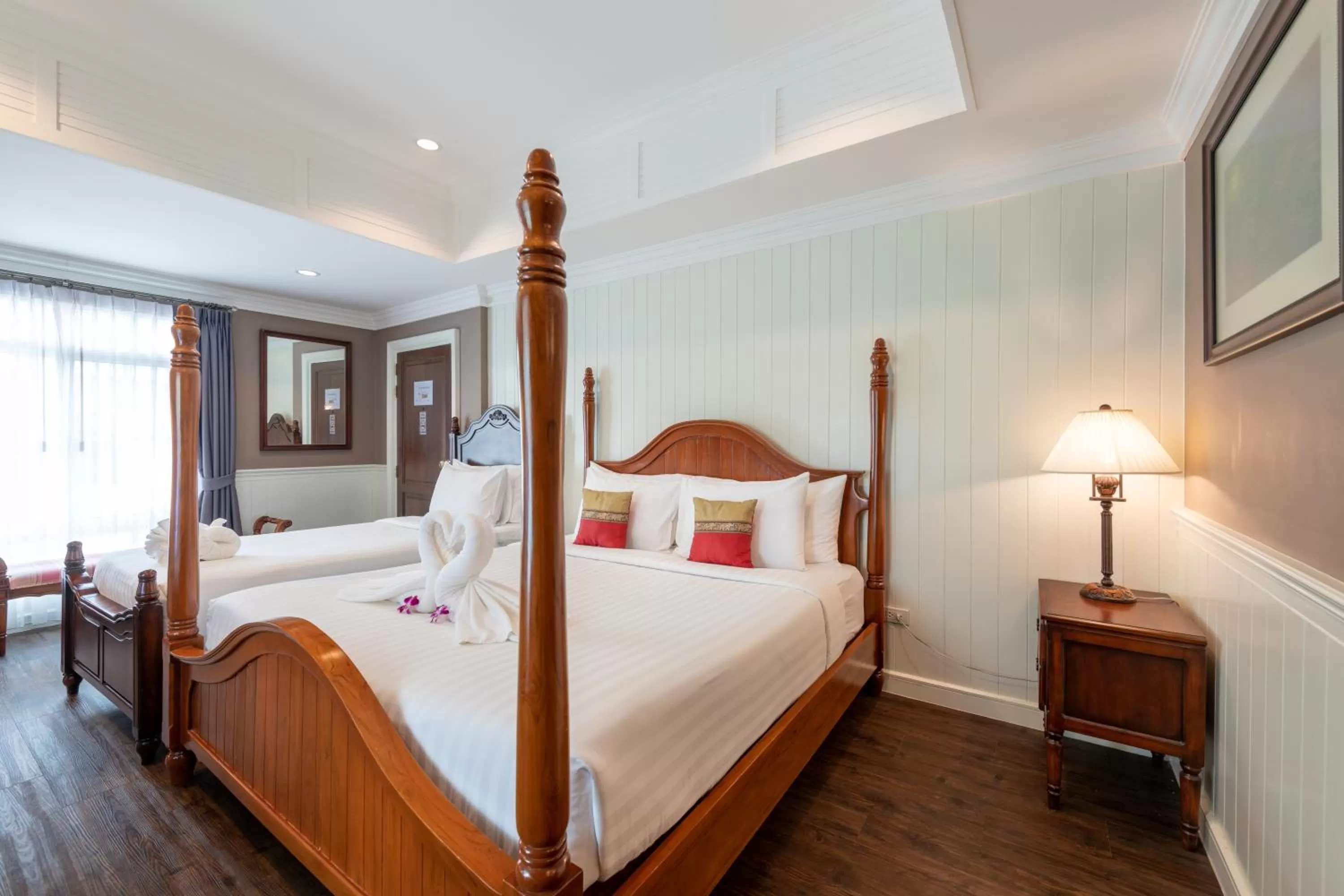 Bed in The Orchid House 153