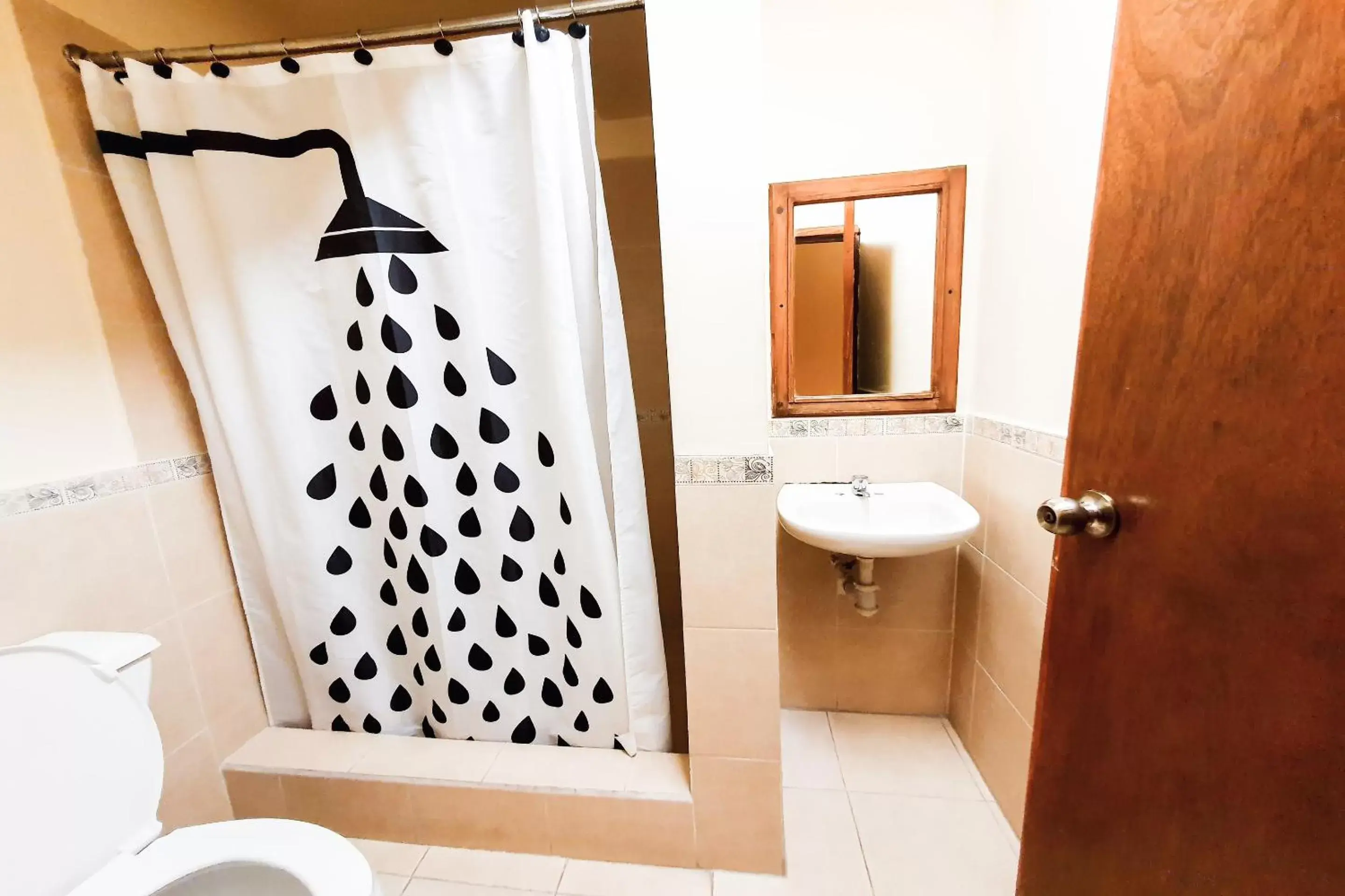 Toilet, Bathroom in Hotel Casa Blanca