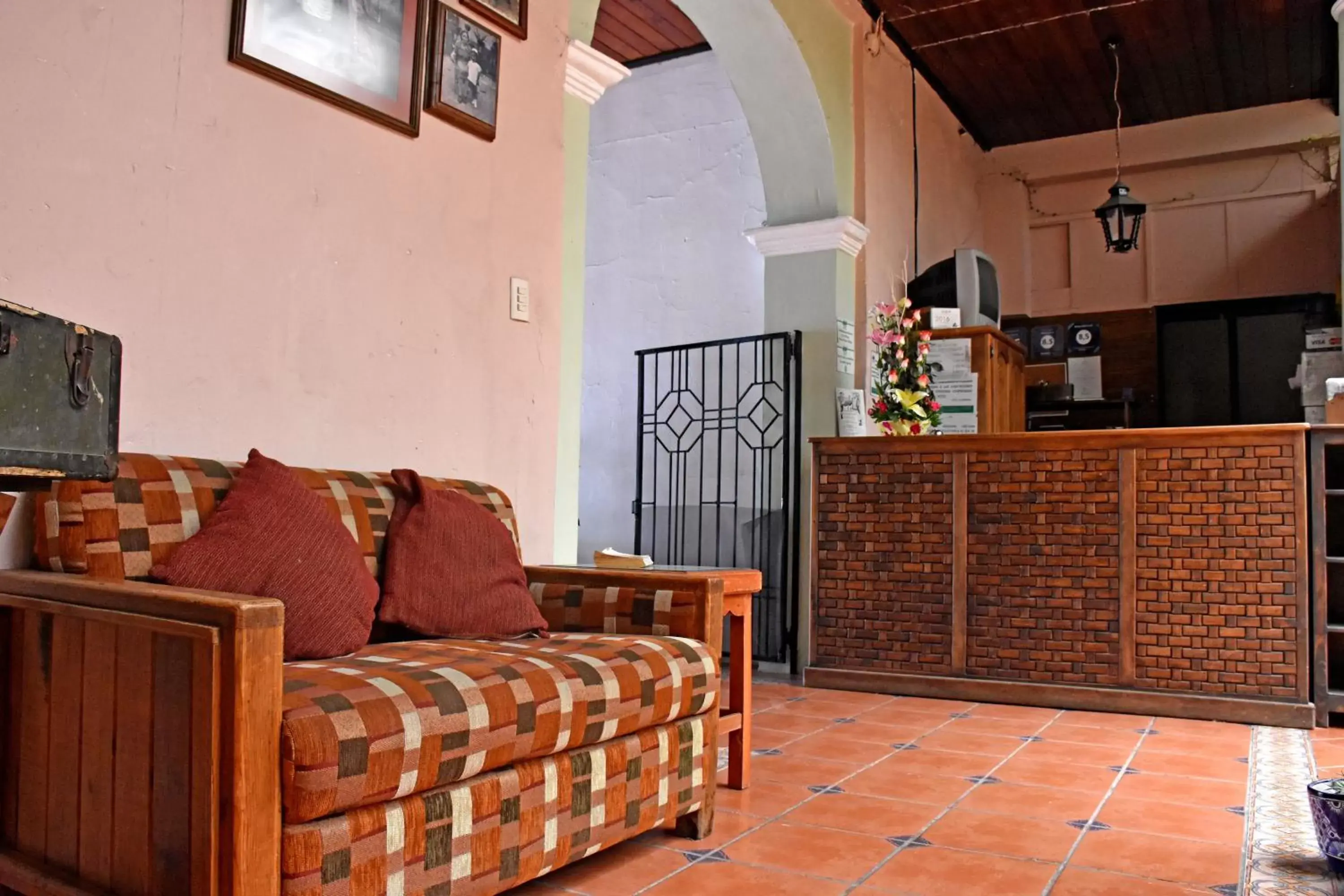 Lobby or reception, Seating Area in Hotel San Luis