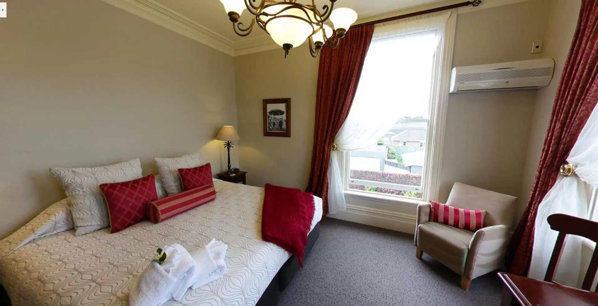 Bed in Merivale Manor