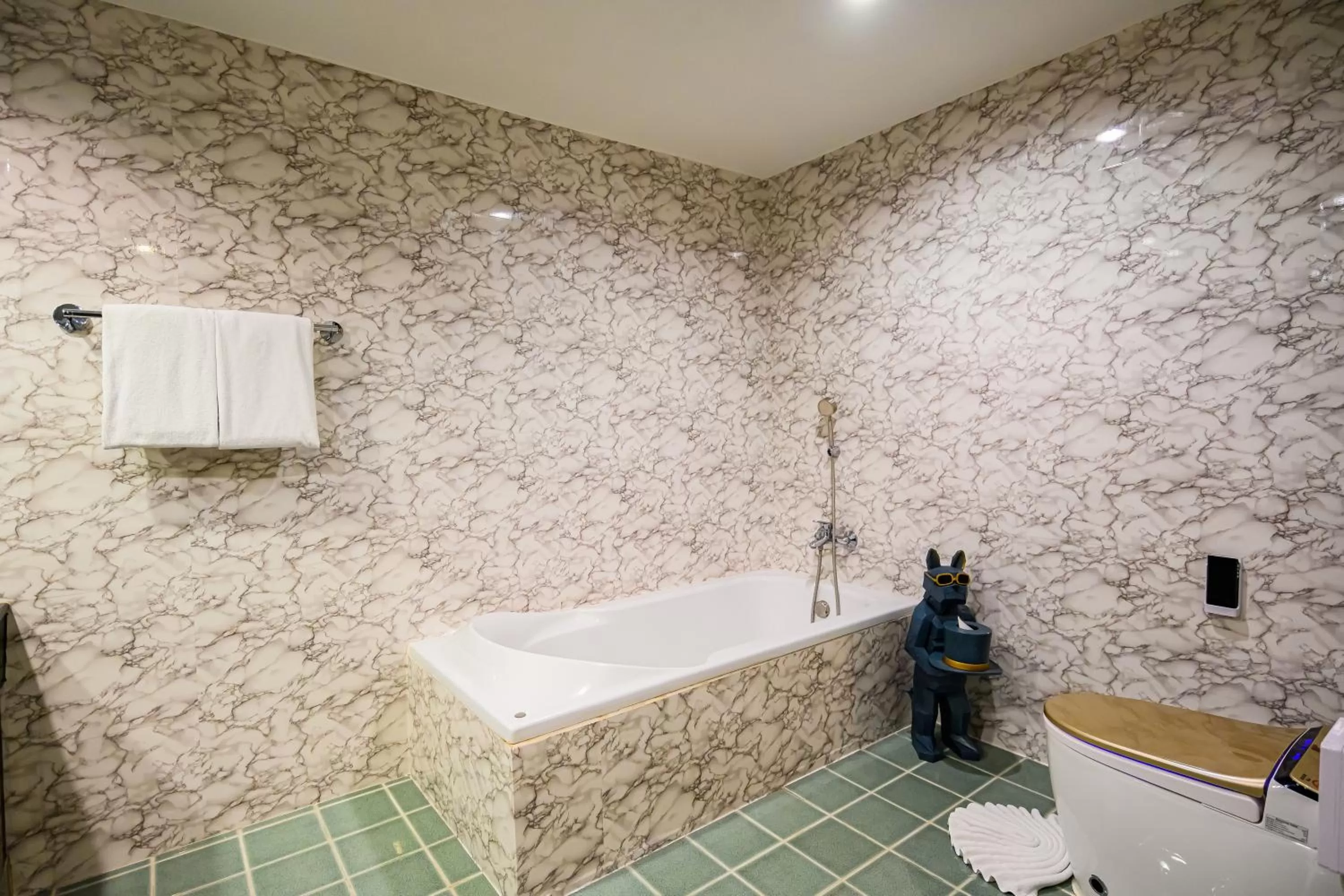 Bathroom in Benviar Tonson Residence