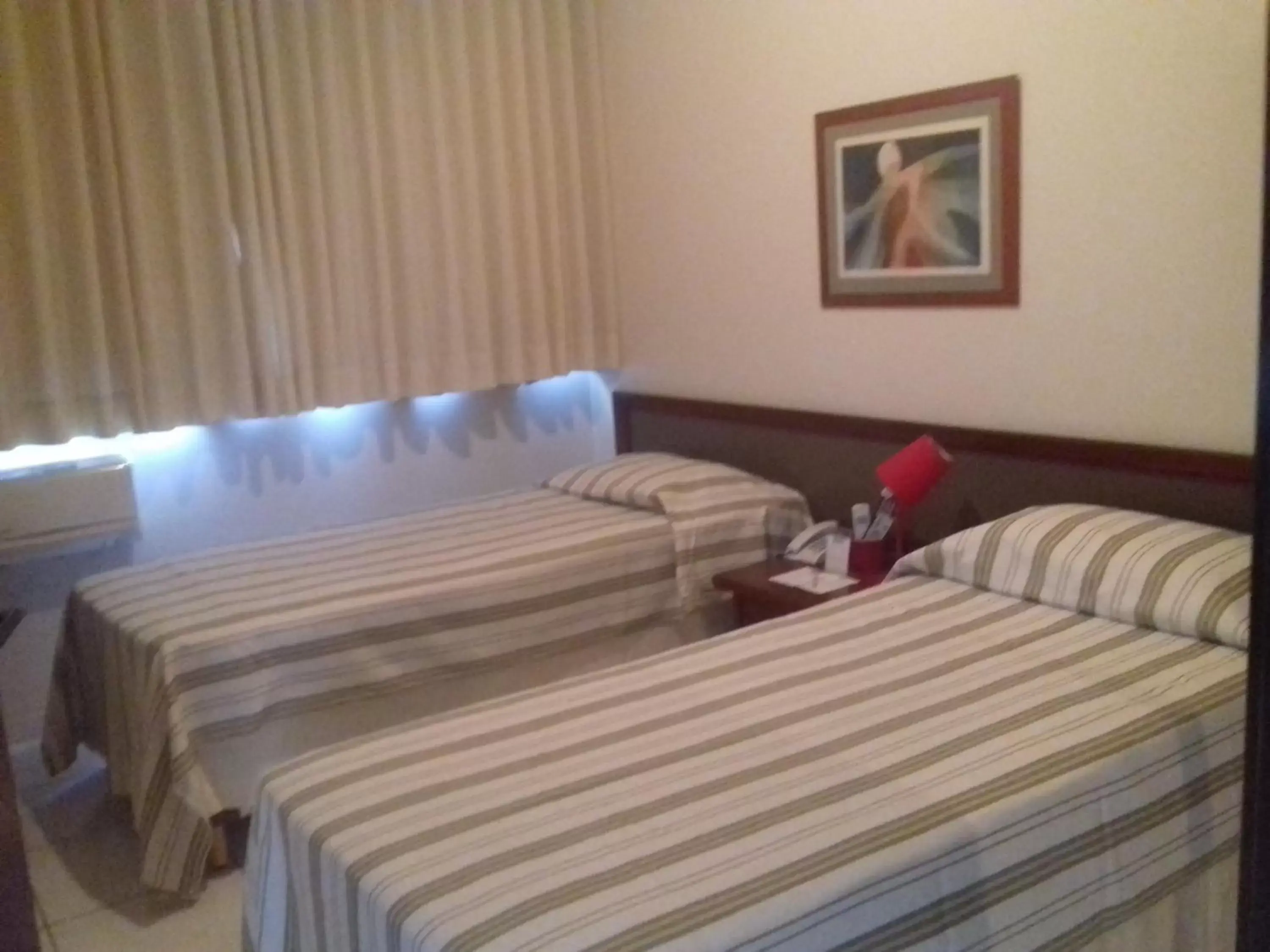 Bedroom, Bed in Hotel Flat Bassano Vaccarini