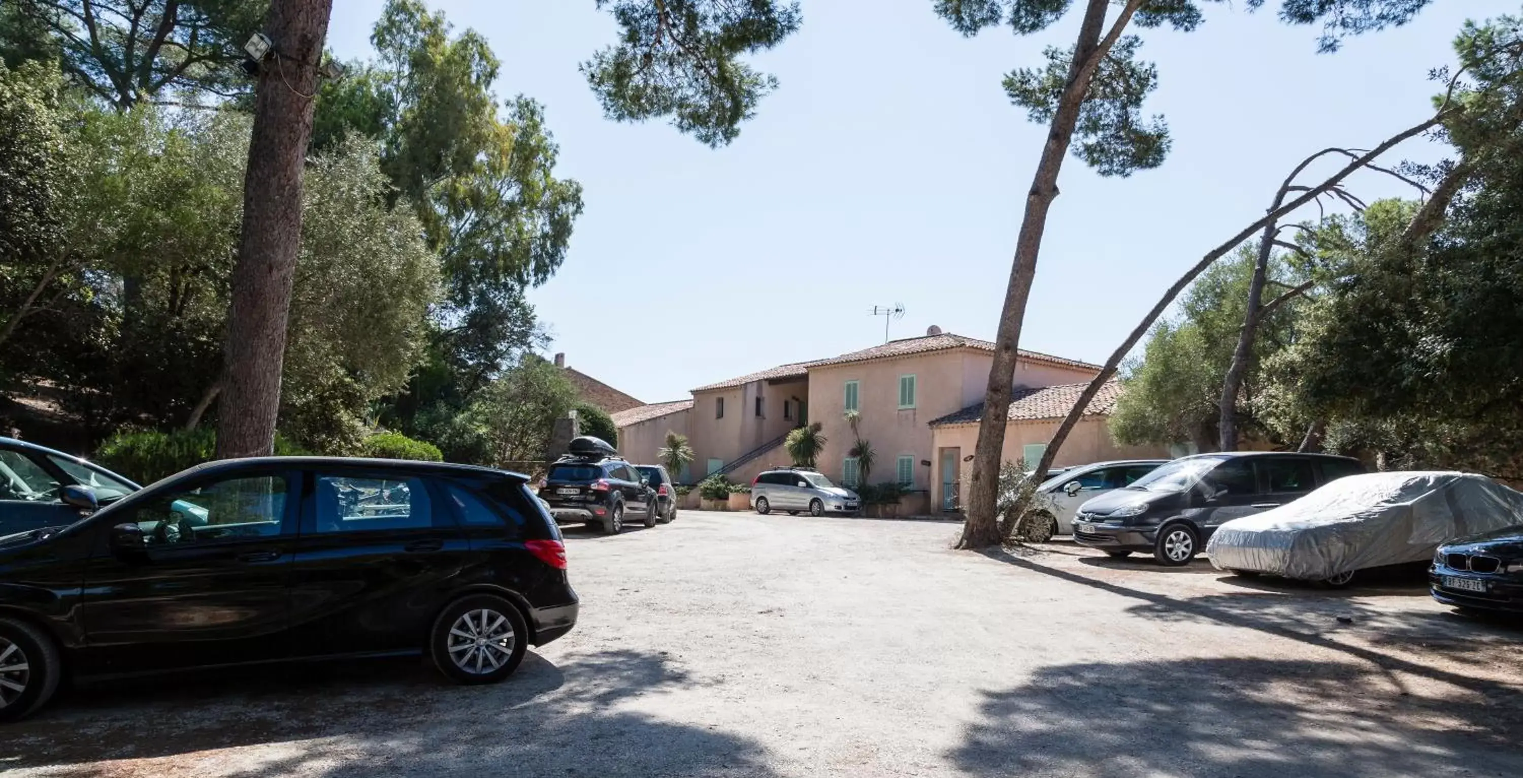 Parking in Hotel Provençal