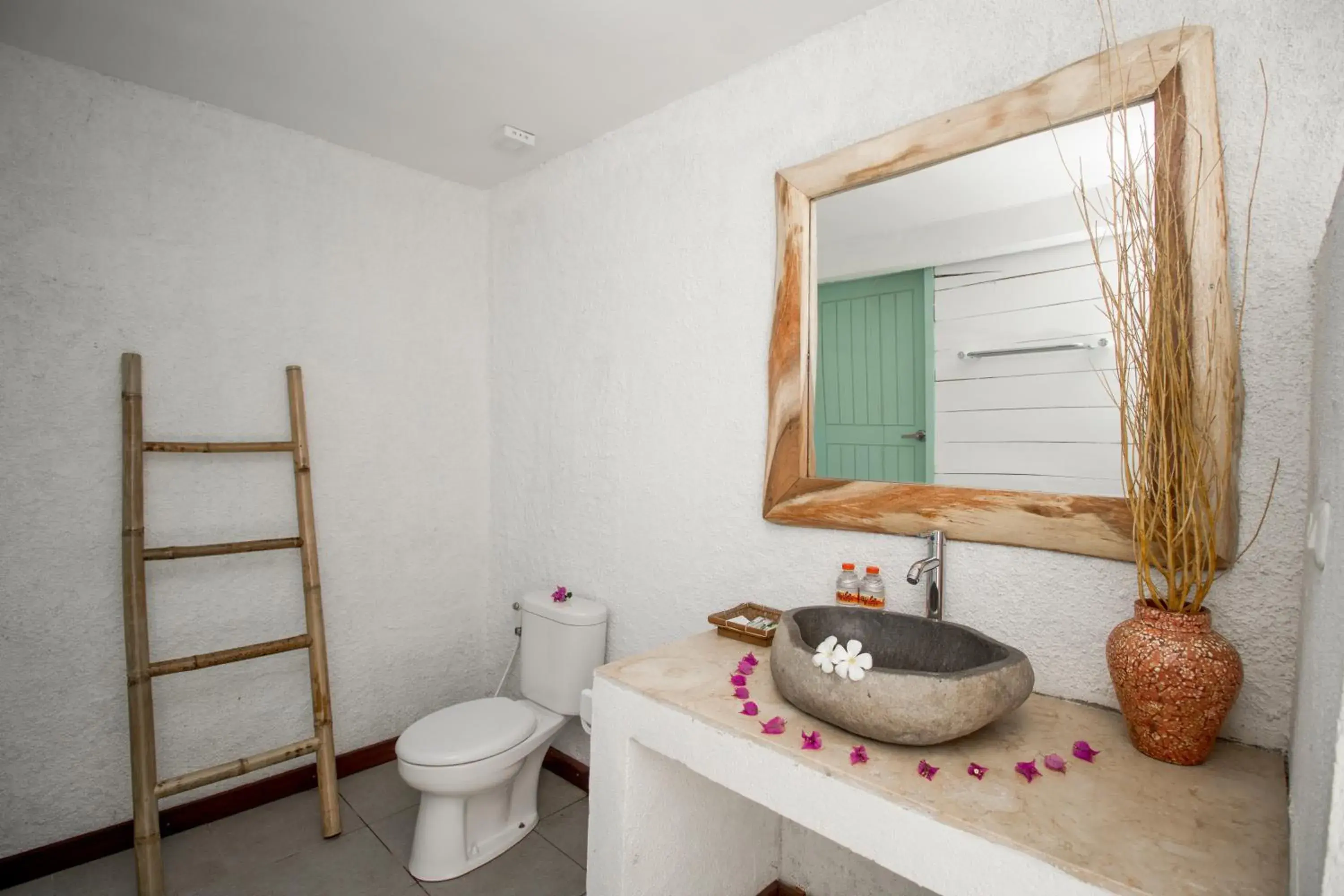 Toilet, Bathroom in Gili Breeze Tropical Bungalows