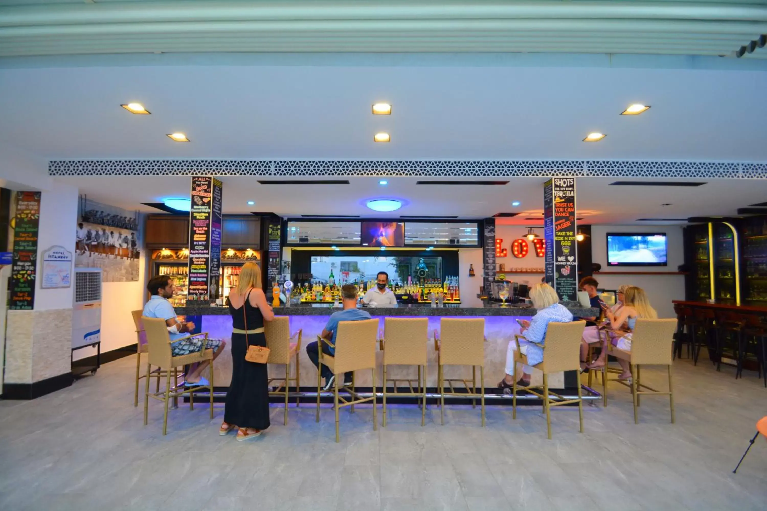 Lounge or bar in Istankoy Hotel