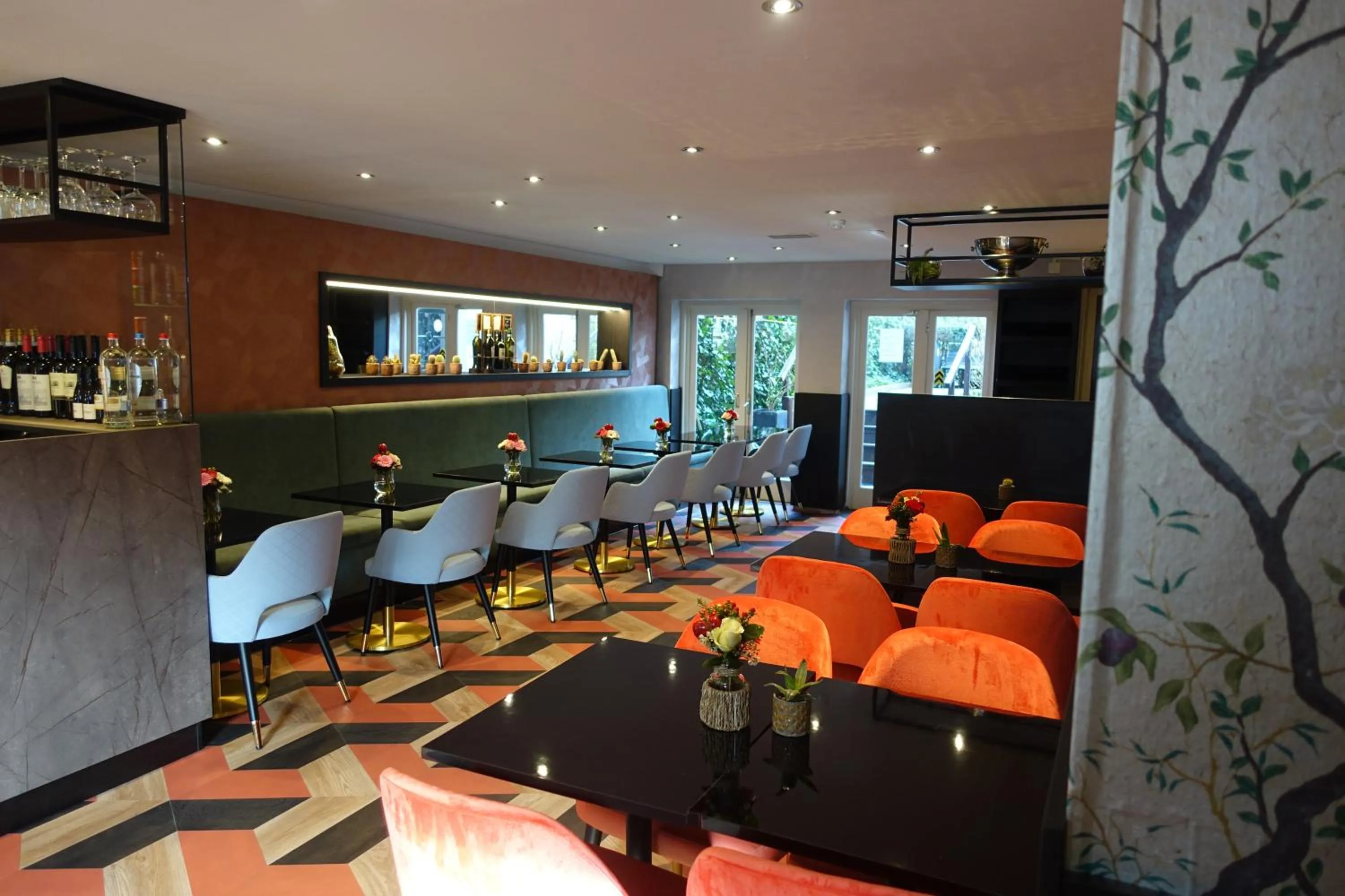 Restaurant/places to eat in Prinsengracht Hotel