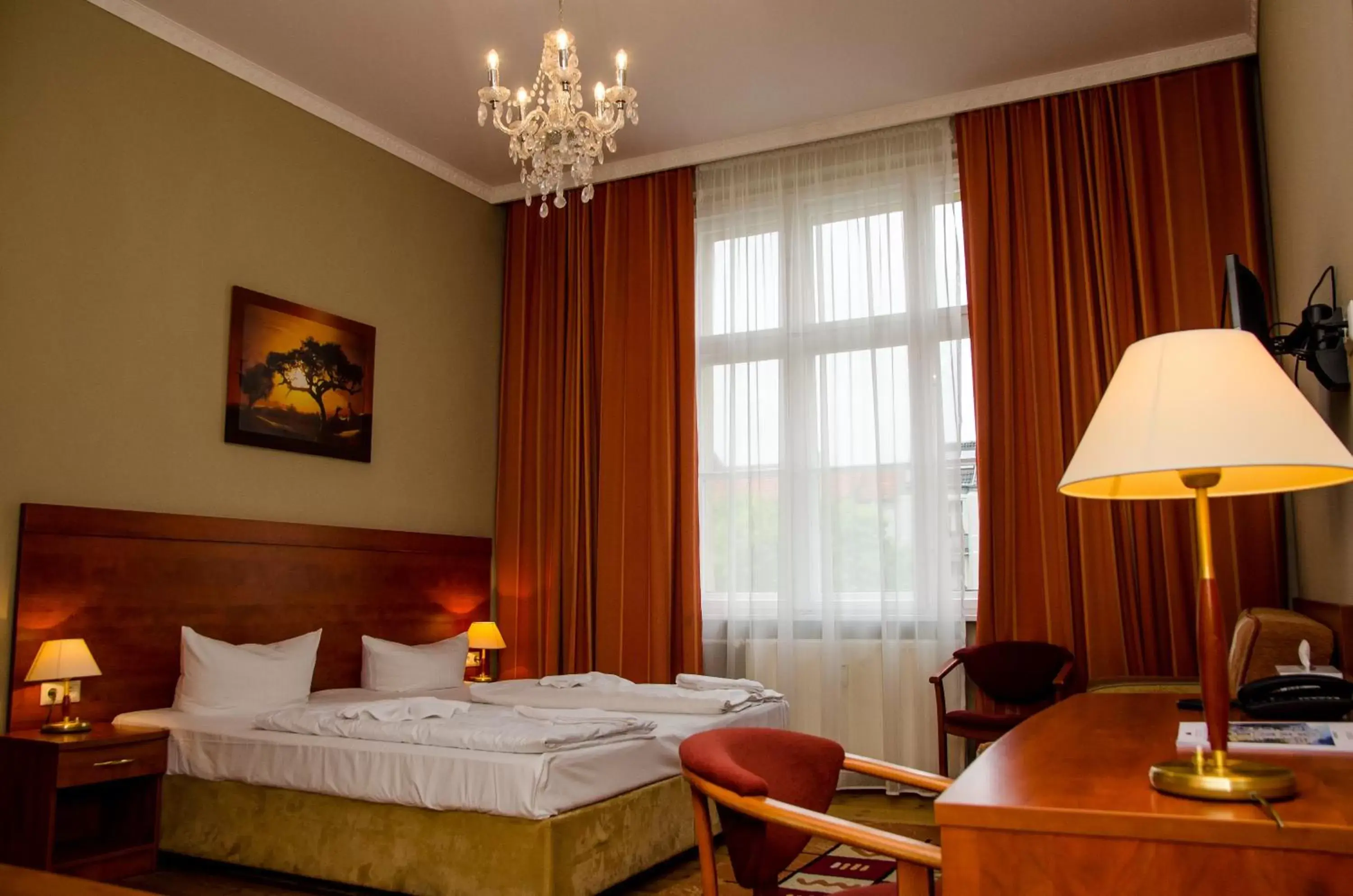 Photo of the whole room, Bed in Hotel Astrid am Kurfürstendamm