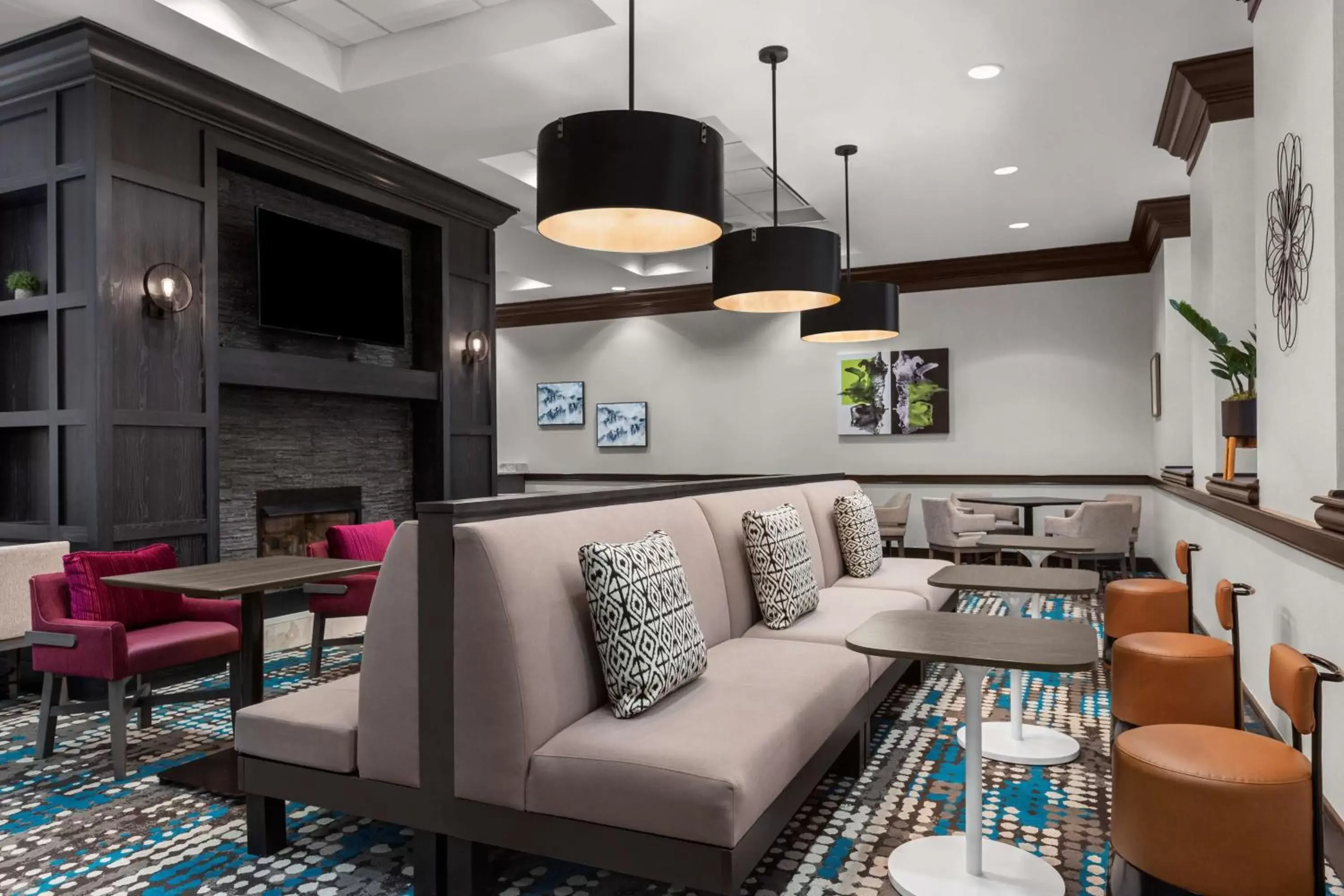 Breakfast, Seating Area in Homewood Suites by Hilton Nashville Downtown