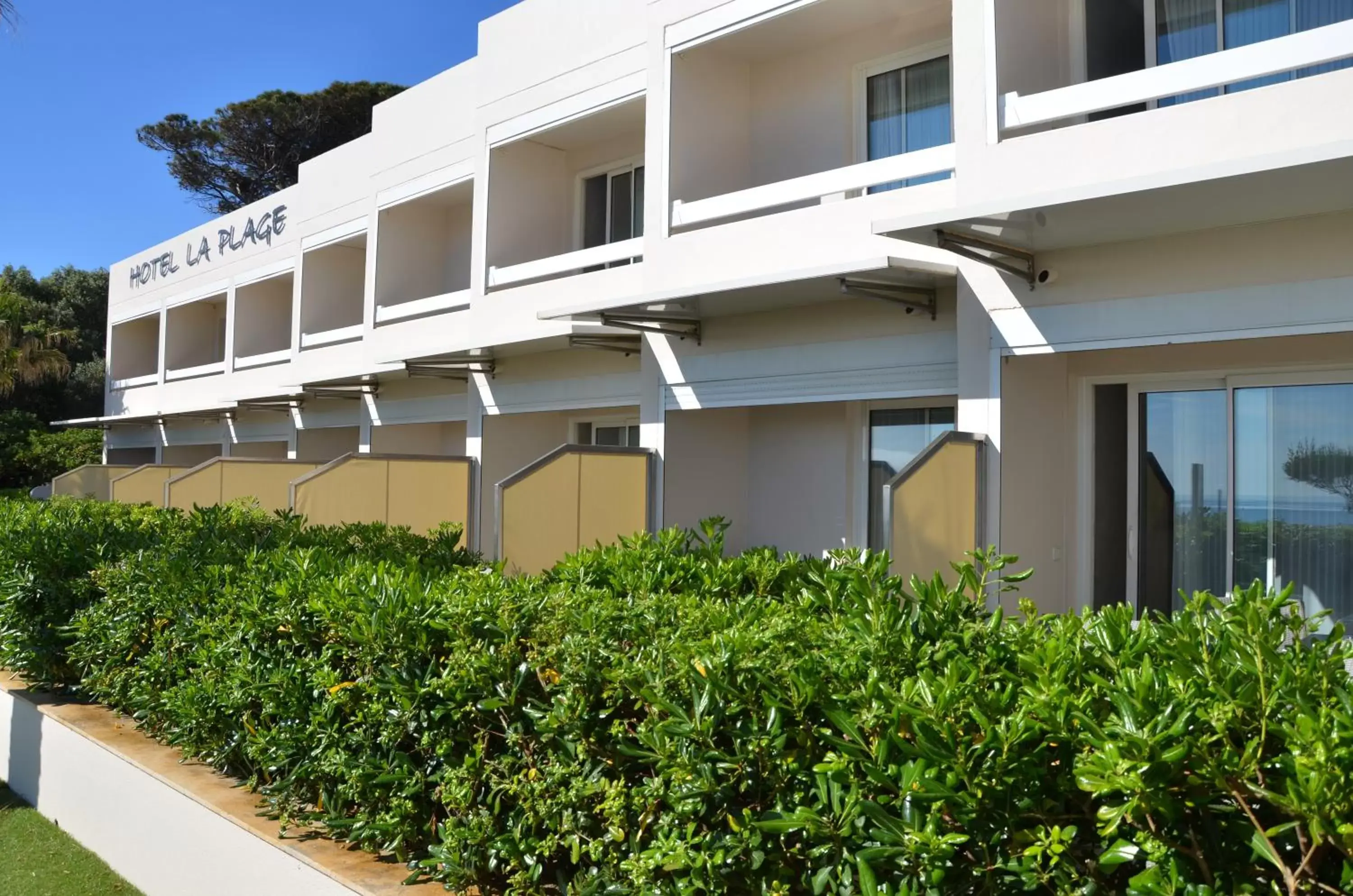 Property building in Hôtel La Plage