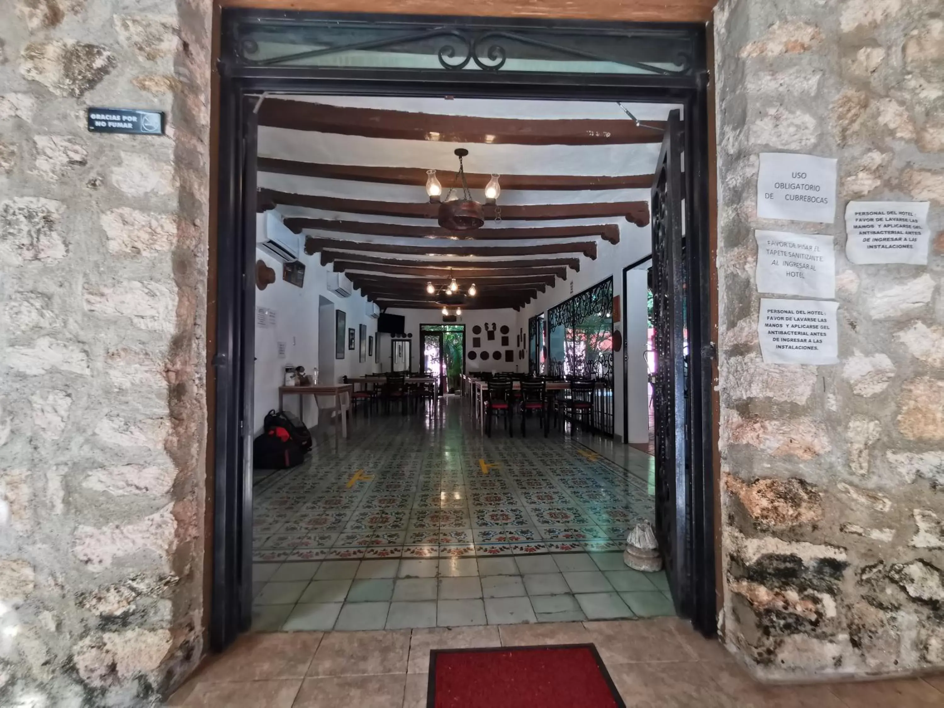 Facade/entrance in Hotel Doralba Inn Chichen